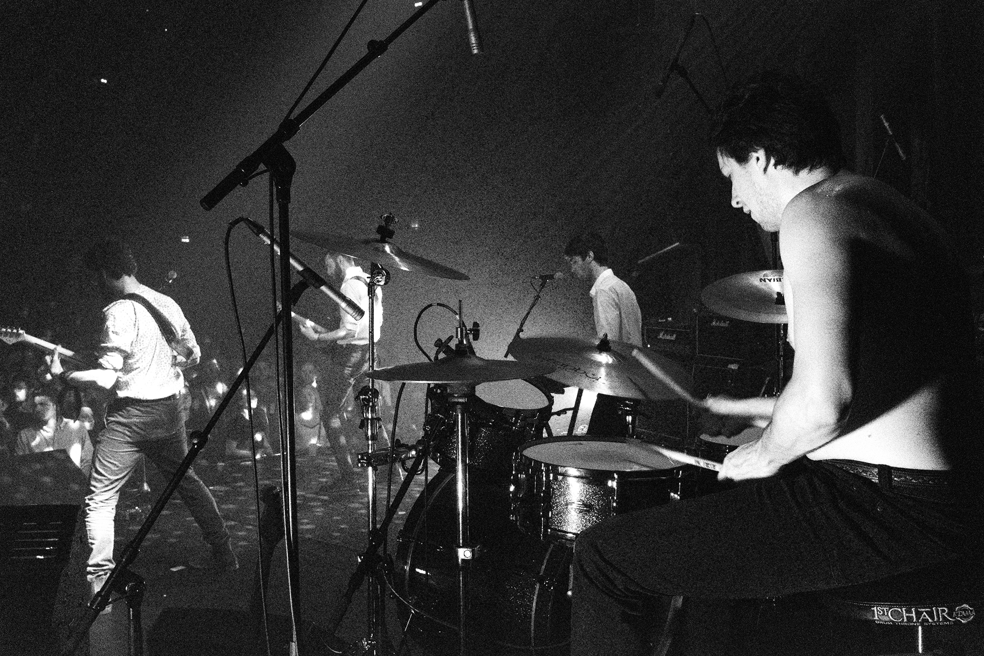 Philippe Sarfati-live-music-photography-photographer-street-documentary-bataclan-paris-france-stage-drums-drummer-playing-band-performing-black-and-white