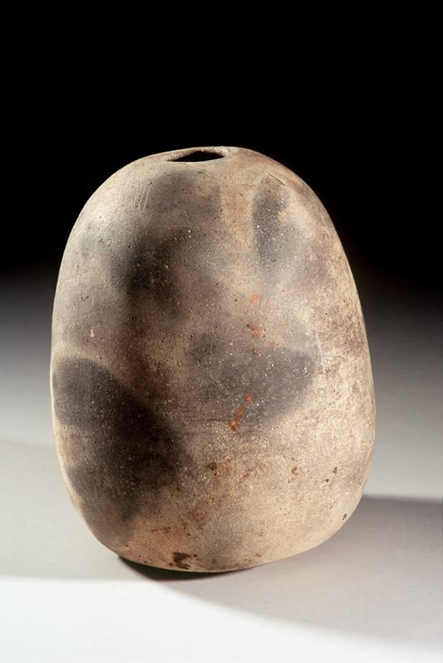 Caddo seed jar, ancient Native American, posted by Stephen Driver, Ozark, Arkansas