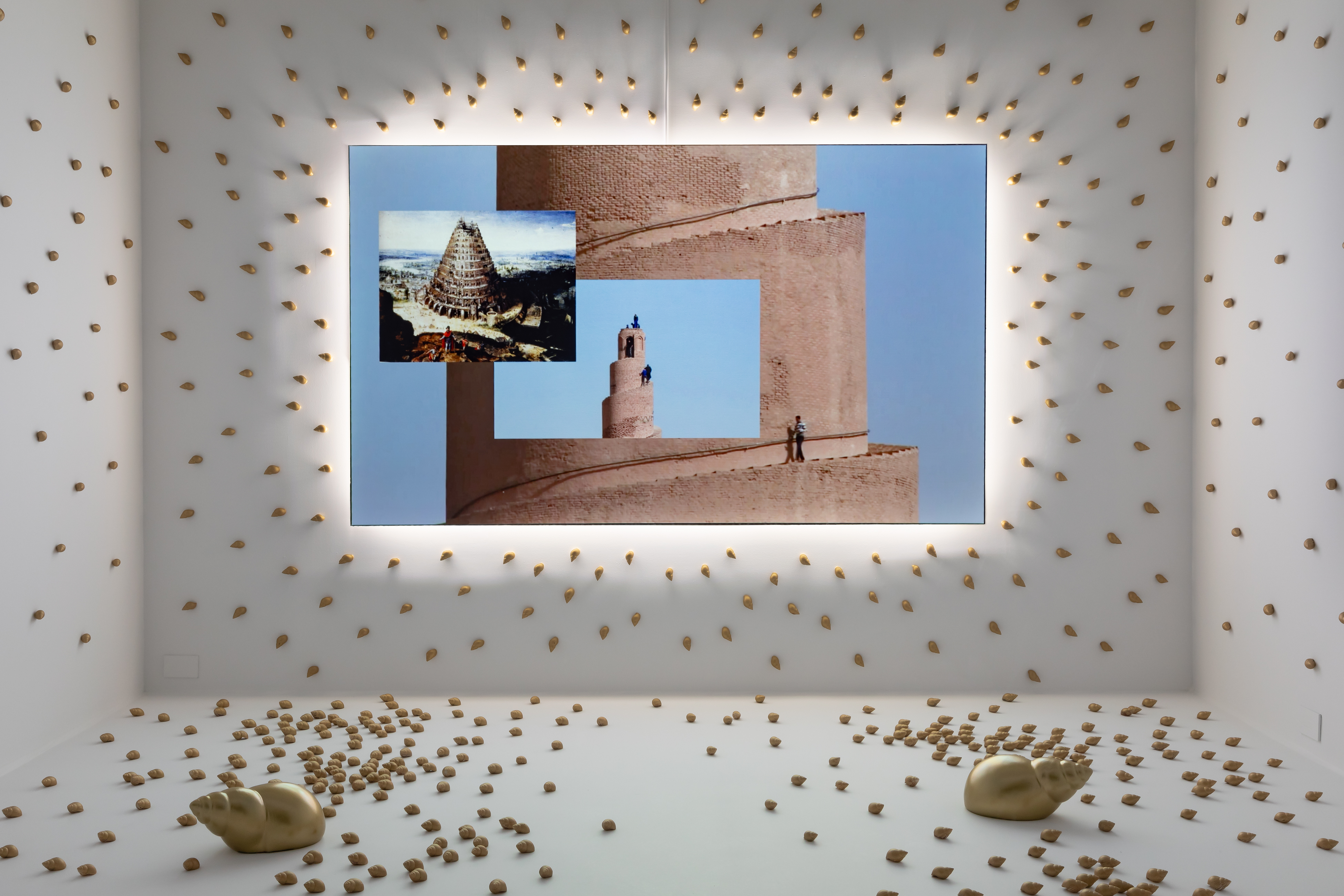 Chulayarnnon Siriphol, Golden Spiral, 2018, video installation, 18 minutes.