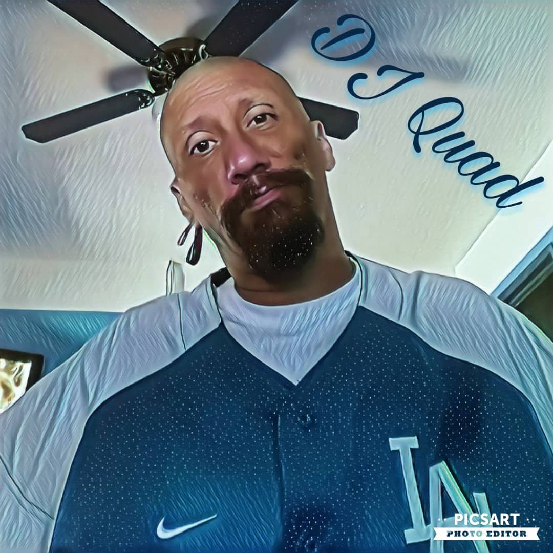 [IMAGE DESCRIPTION]: Digital drawing portraying DJ Quad wearing Los Angeles Dodgers´ jersey.