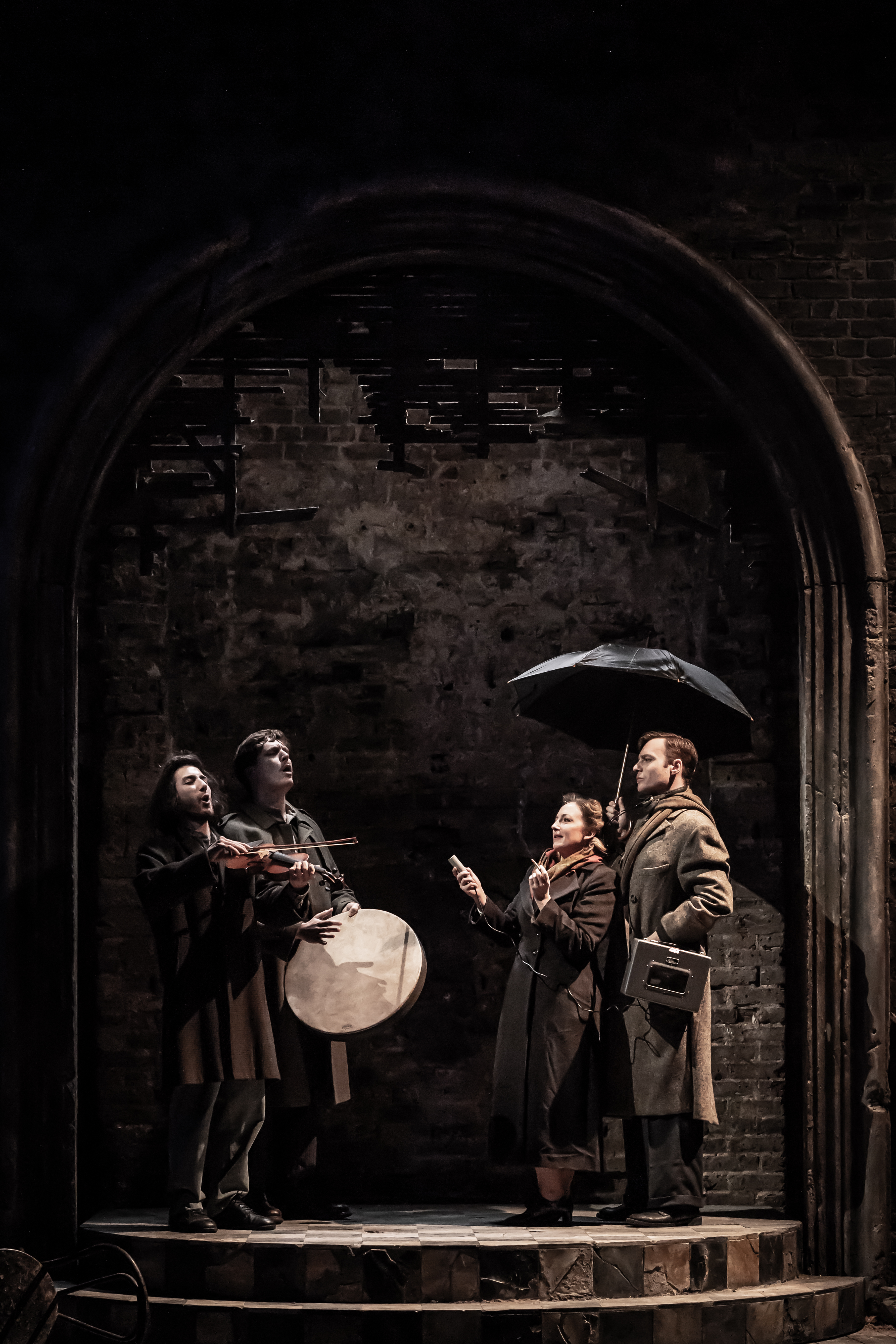 Cold War, Almeida Theatre, Photograph by Marc Brenner