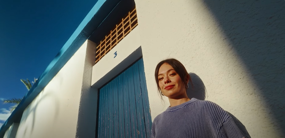 BOMBAY SAPPHIRE "Ana Castillo"