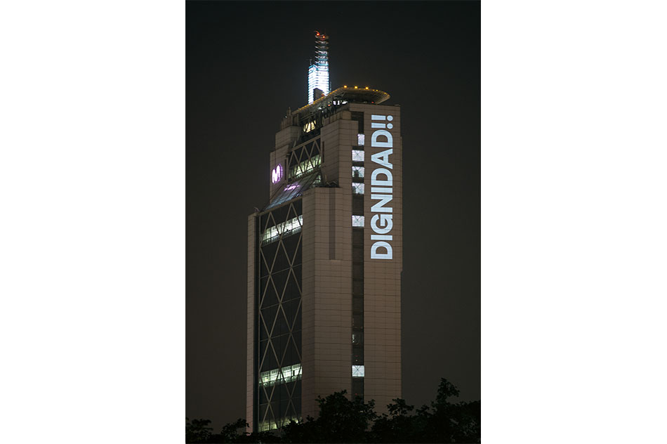 Delight LabSecuencia Dignidad:  Dignidad!!, 20 Octubre 2019Fotografía de la acción de arte75 x 55 cmFoto ©Gonzalo Donoso