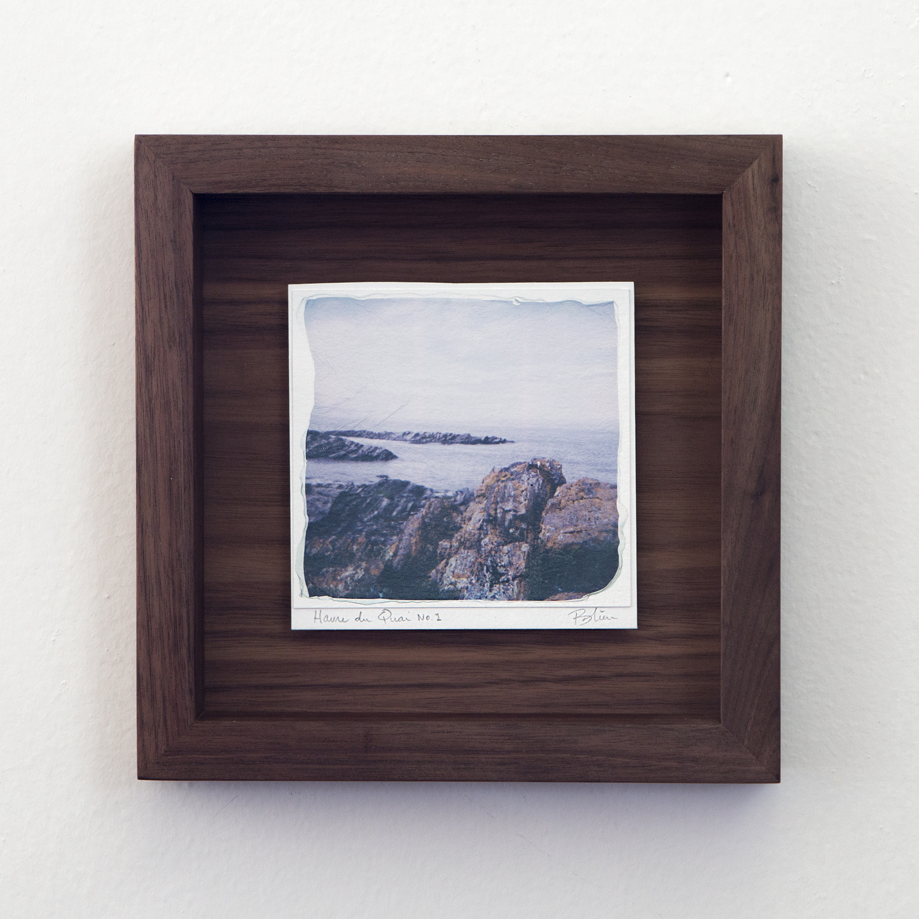 Caroline Bolieu, Havre du quai no.1, Transfert d'émulsion polaroid sur papier aquarelle, encadrement noyer fait par Atelier 27X27, 8 x 8 pouces, 2022.