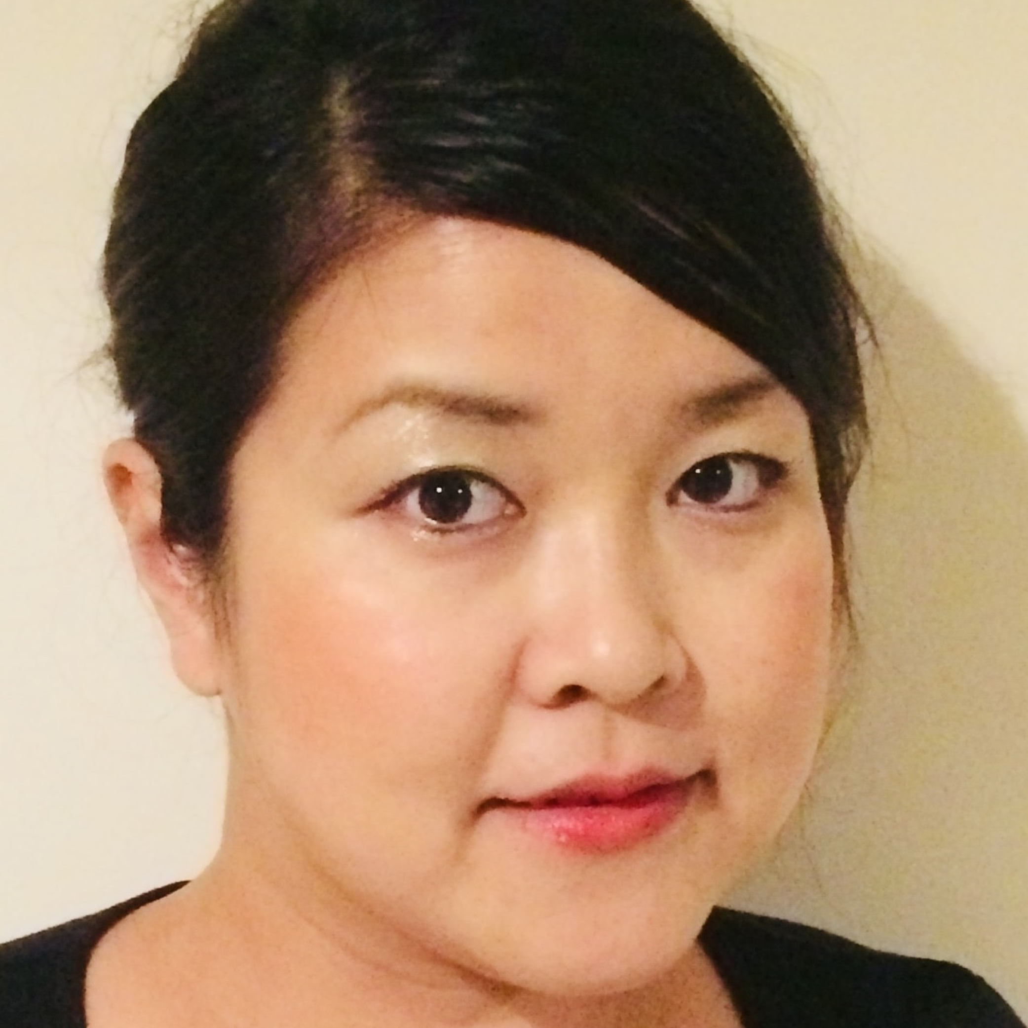 Yumi Takahata (JP) - Corporate strategist, practitioner and a keynote speaker for Diversity, Equity & Inclusion with a focus on Japan and Asia Pacific.