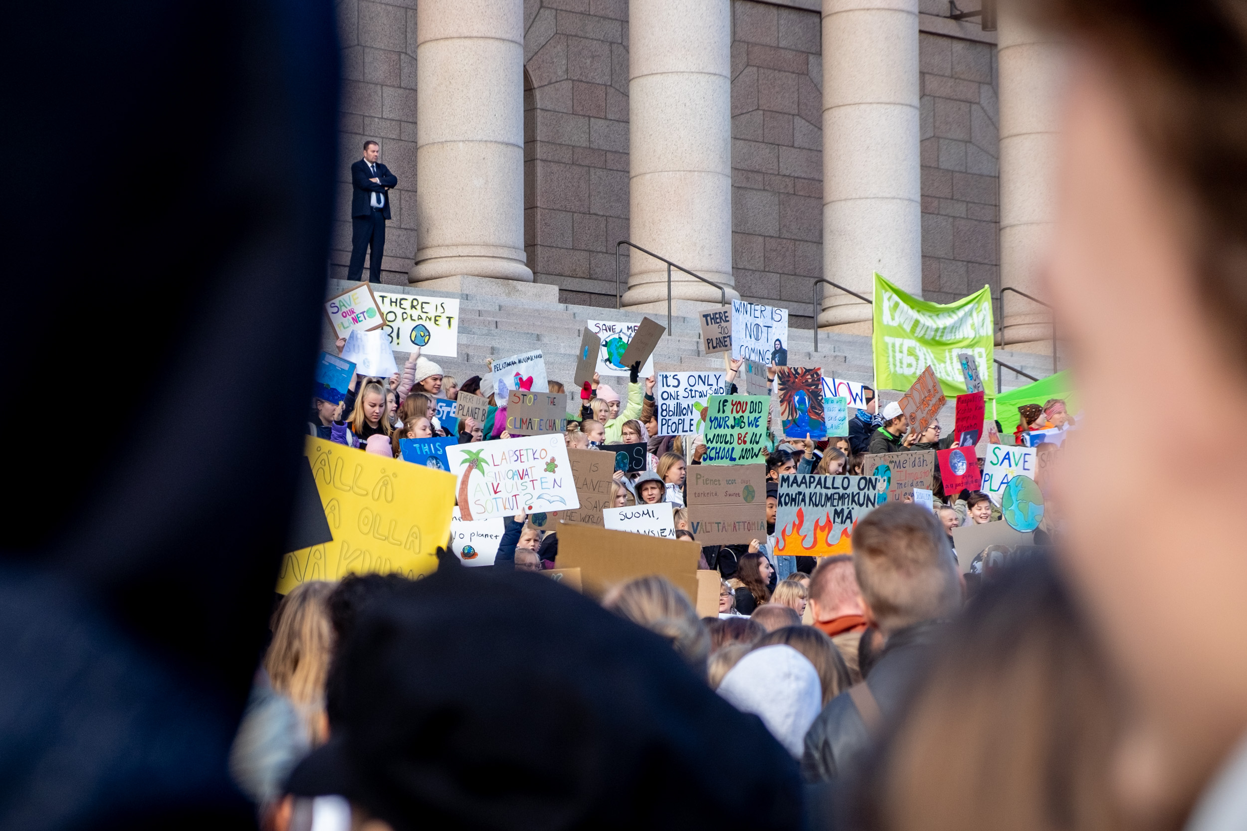 Ilmastolakko Eduskuntatalolla Helsingissä 27.9.2019.