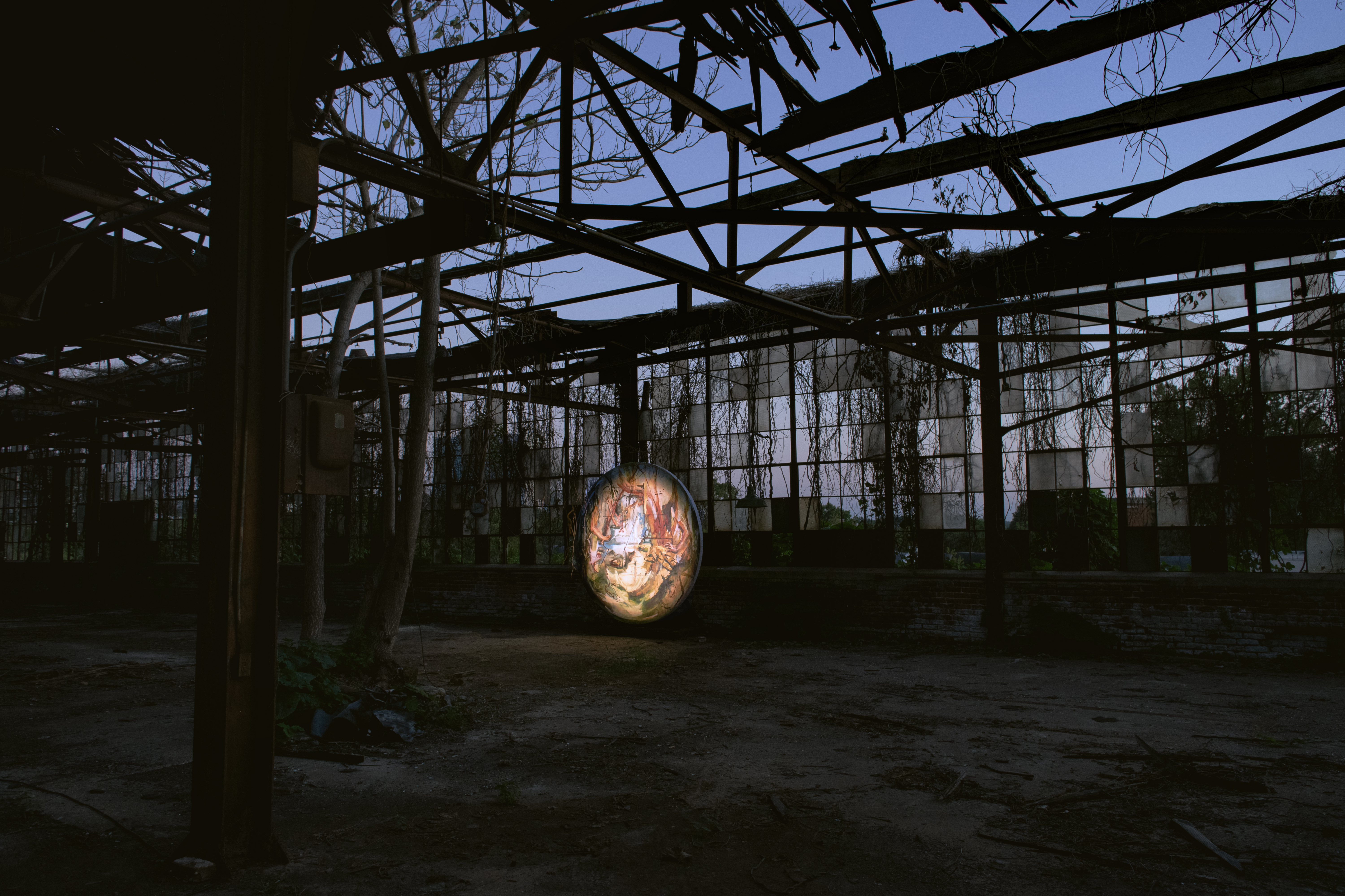 96 in. diameter, oil on canvas, 20x50mm viewfinder, 110’ warehouse