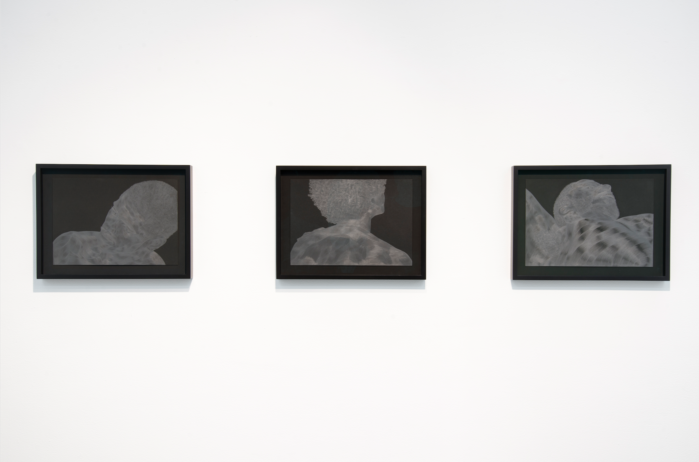 Toyin Ojih Odutola: Of Context and Without, installation view at Jack Shainman Gallery, 11 December 2015 — 30 January 2016. (Photo Courtesy of Jack Shainman Gallery)