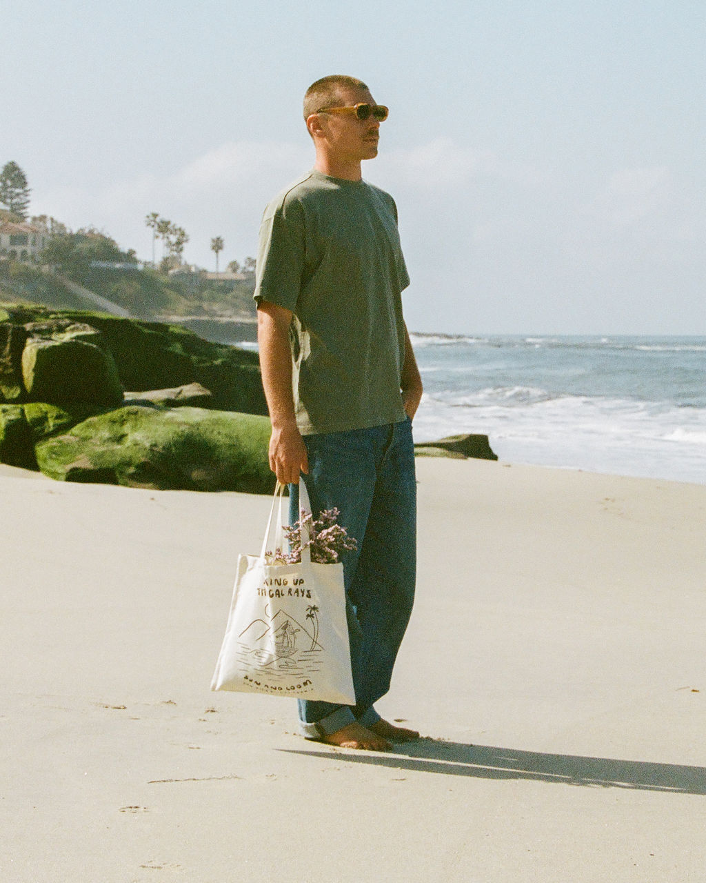 ︎ SUN AND LOOM / ILLUSTRATION + BRANDING