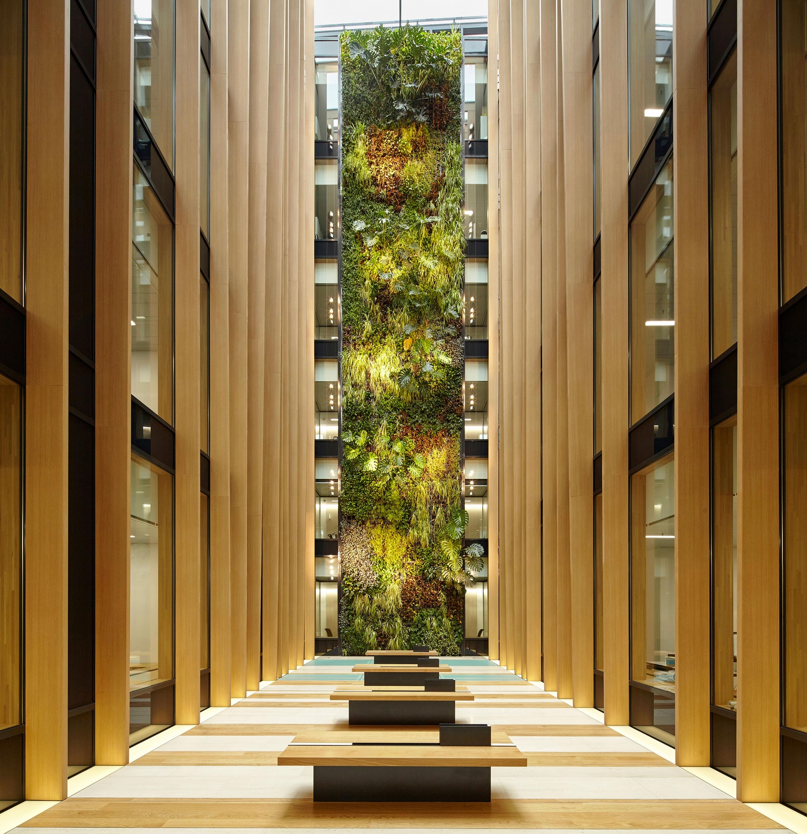 Green atrium wall in HSBC Quai des Bergues.