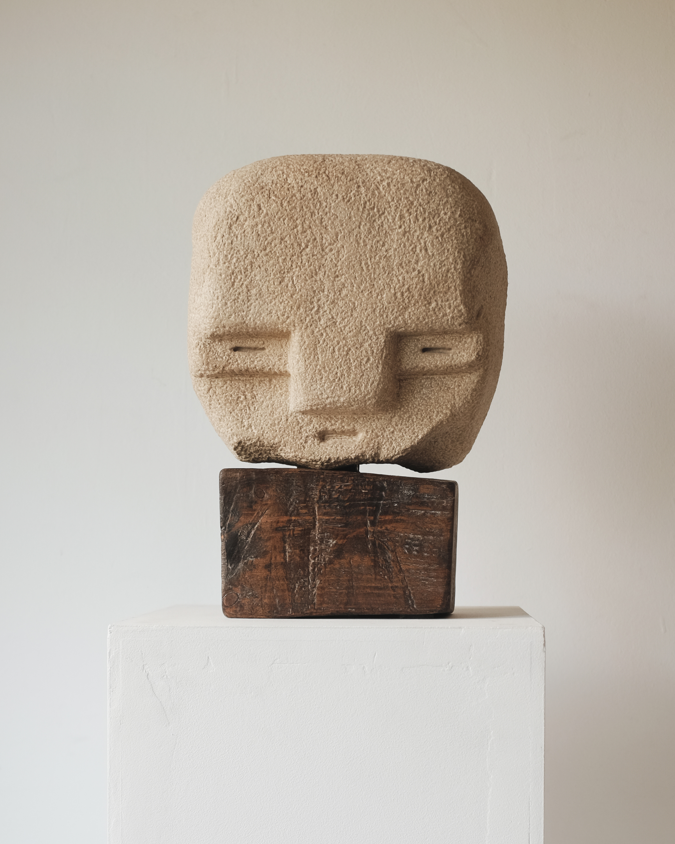 MÁSCARA, 2022. 25×38×12cm