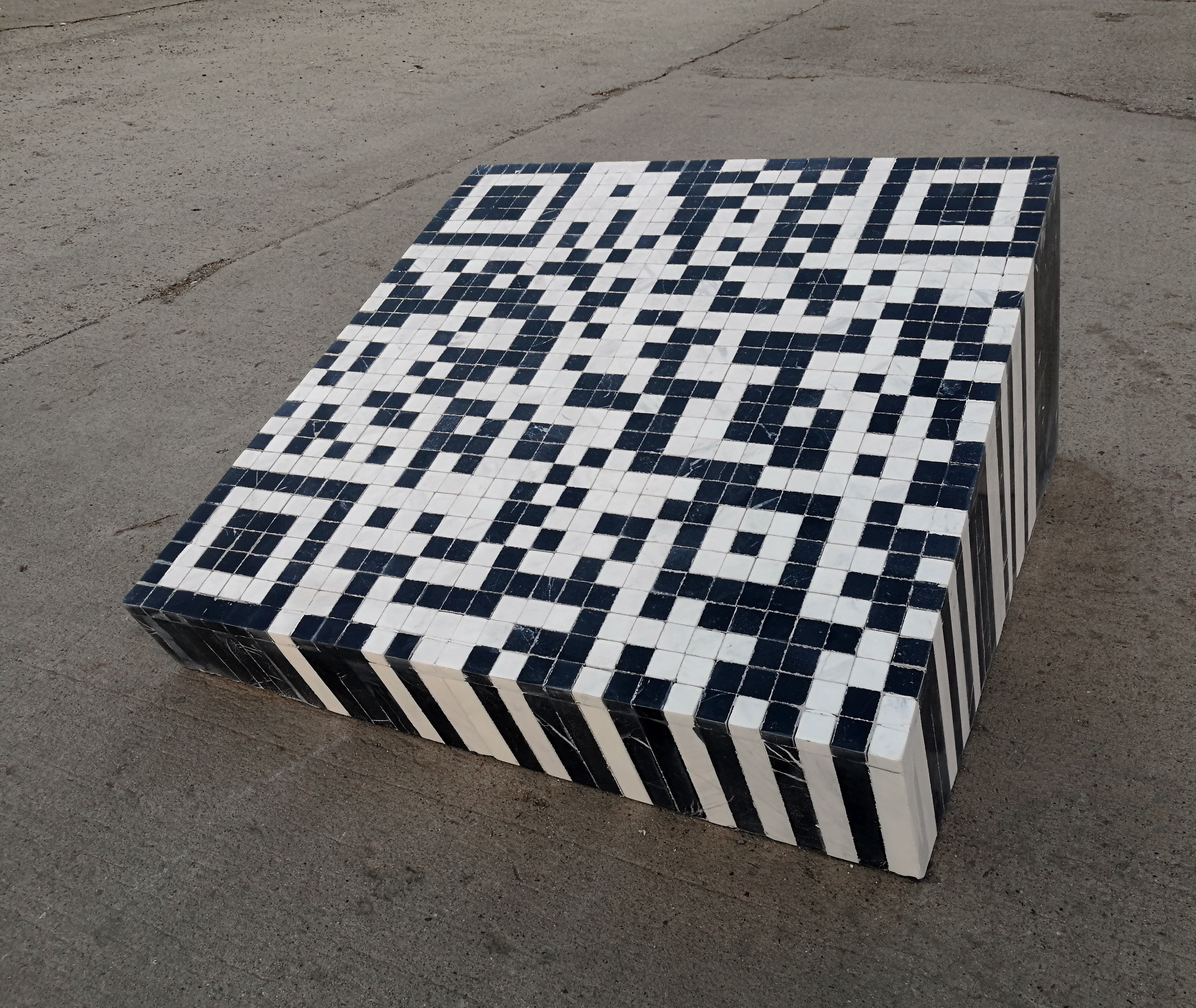 Transcript, 2018, mosaic (marble), 50/ 90/ 90 cm