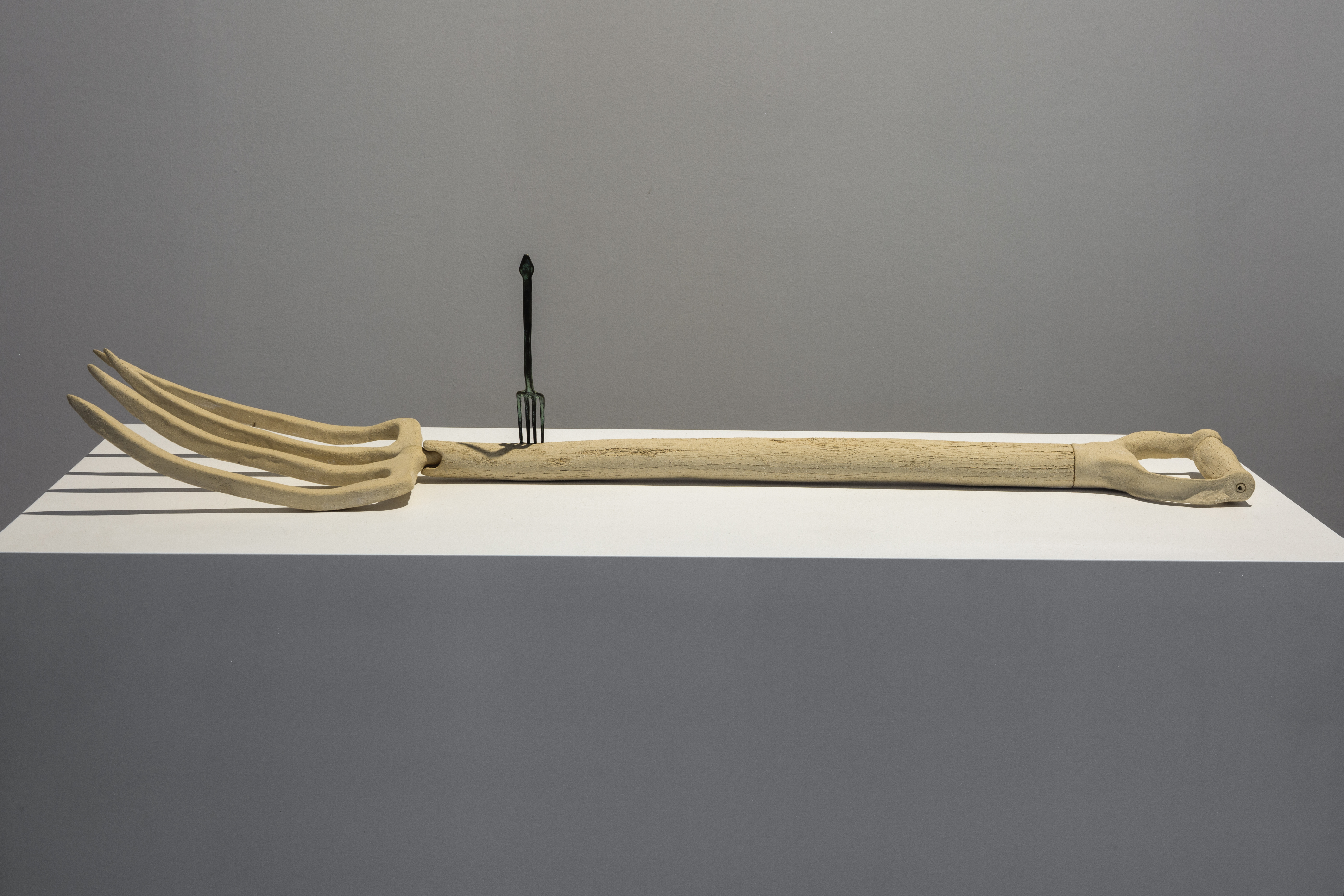 The Fork Killed the Pitchfork, 2018, Clay and Metal, 86x24x5 cm