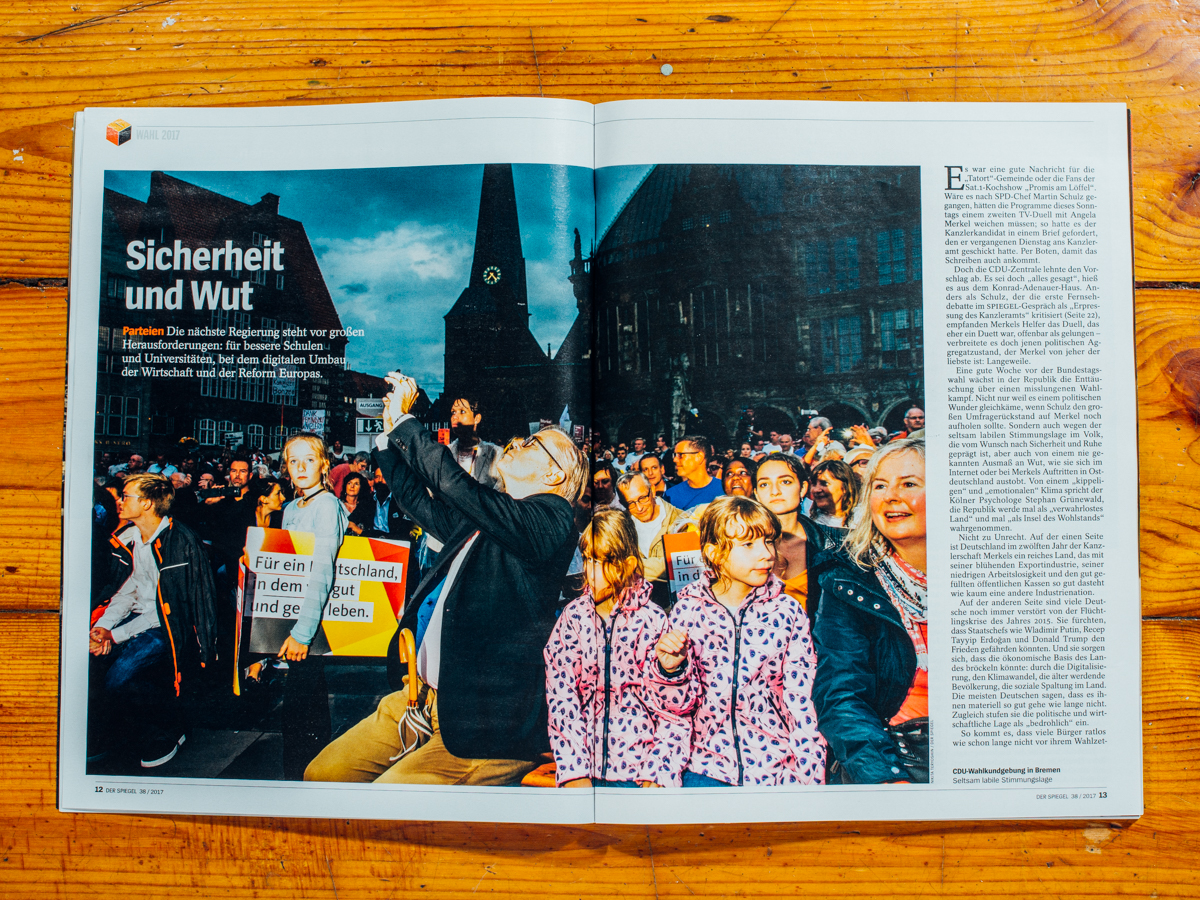 Der Spiegel / Titelstory mit Bildern von Wahlkampfveranstaltungen der CDU und SPD / September 2017