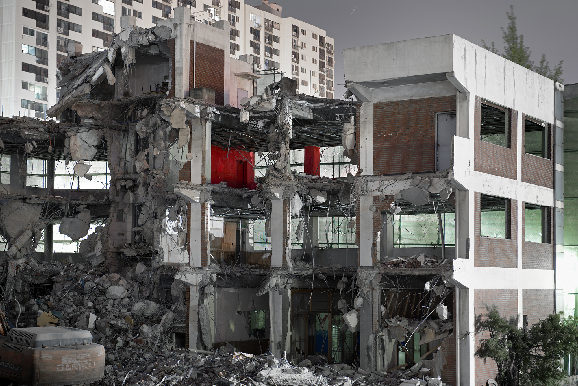 Demolition Site 06 Outside_Pigment print_120x160cm_2013