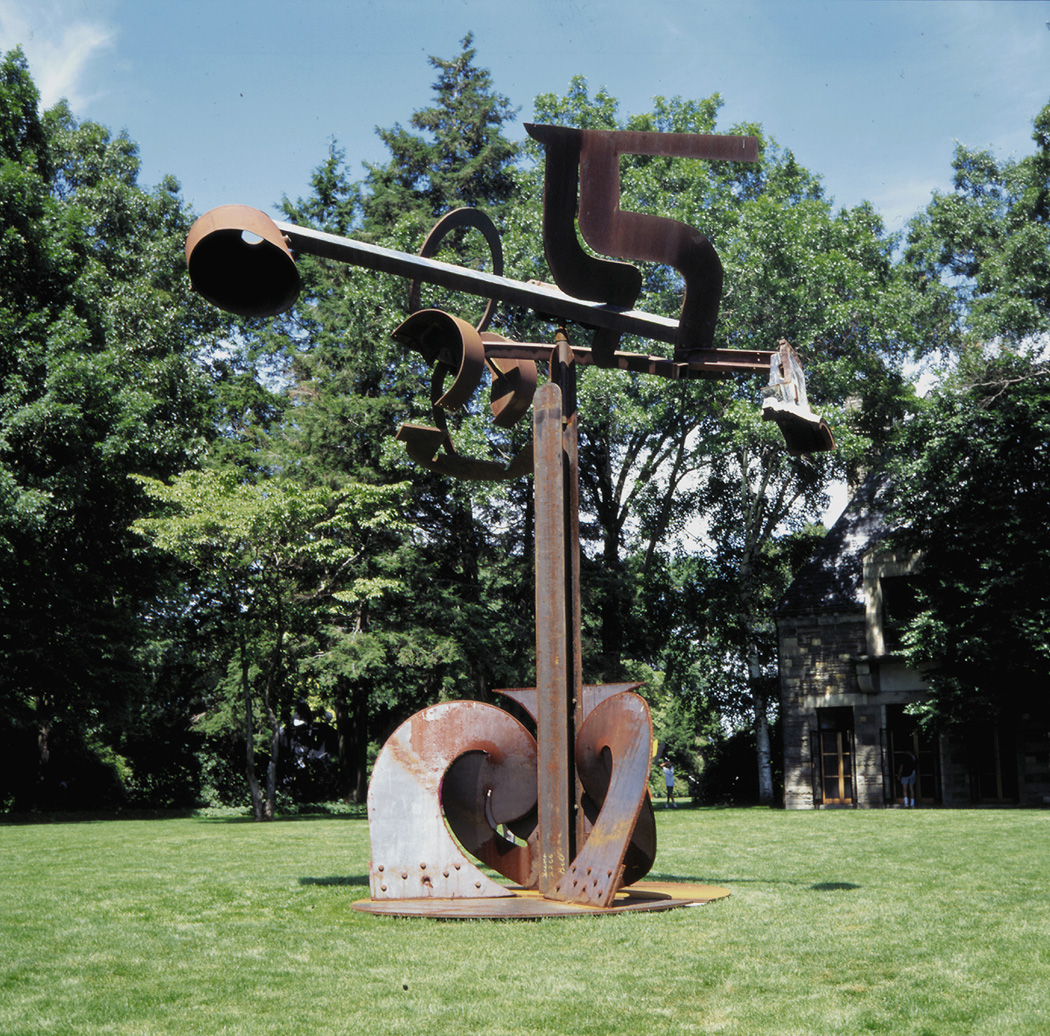 Scythian, 1995 Steel, 23' x 2' x 12 7/8' Private collection. Photograph ©George Bellamy.