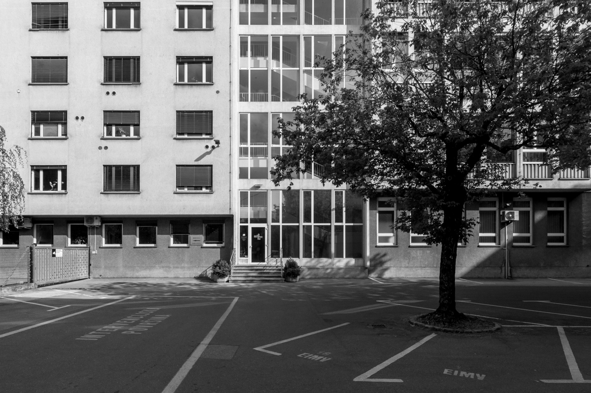 Nekdanji In&scaron;titut za jaki tok, dana&scaron;nja FE, Ljubljana / 1964, Janez Trenz