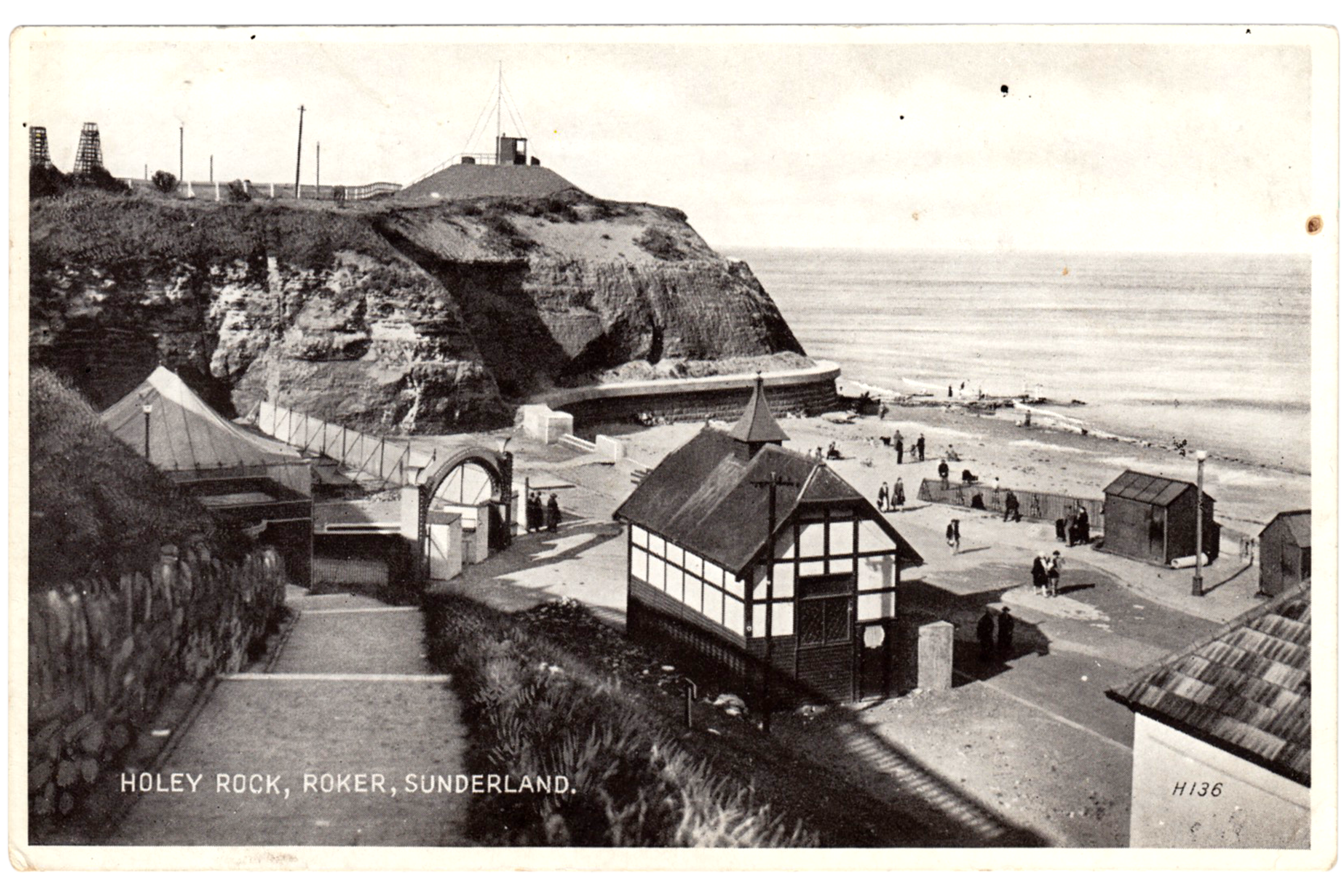 ⚪️ Postcard Sunderland