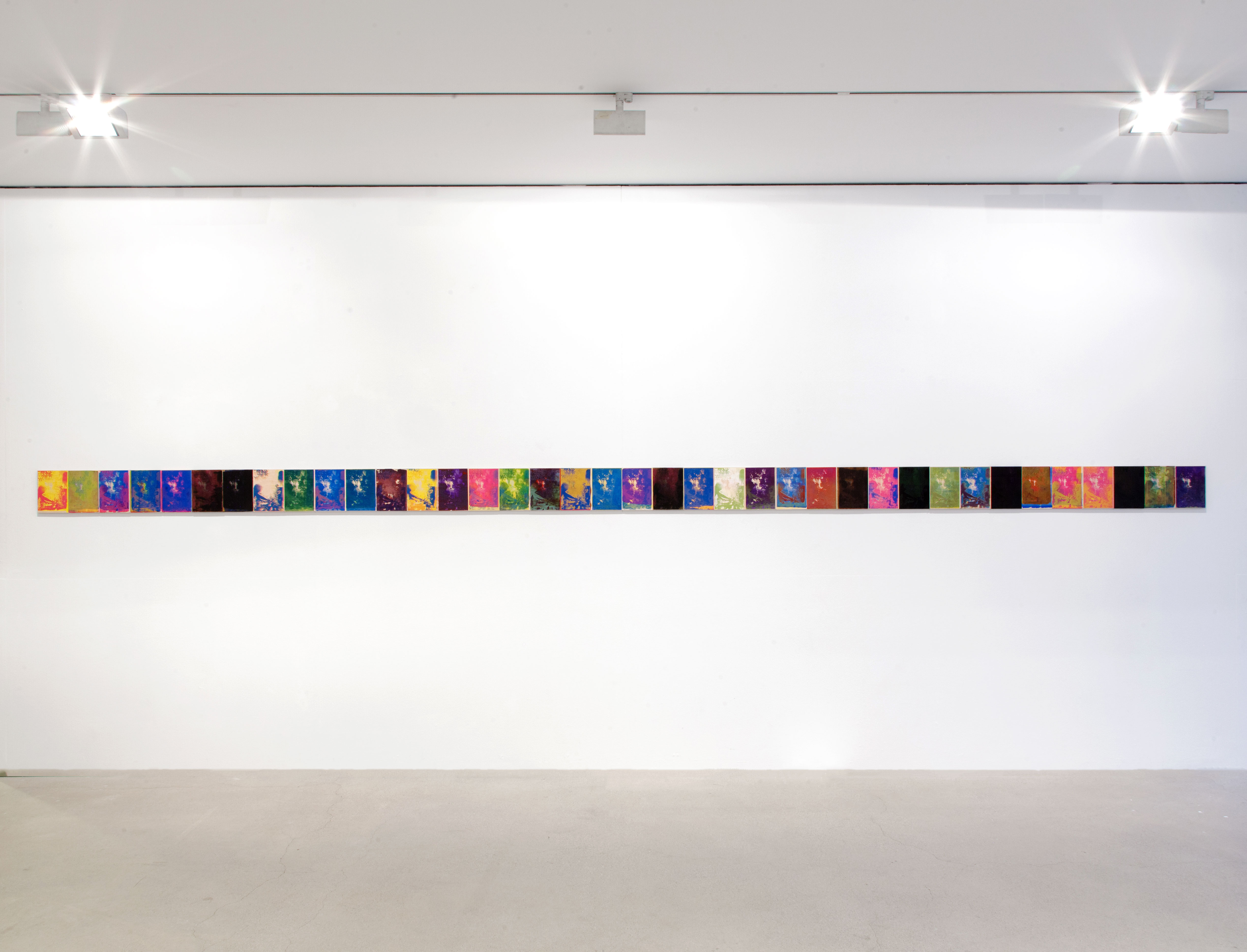 04:47 at Bennie's, Exhibition view 