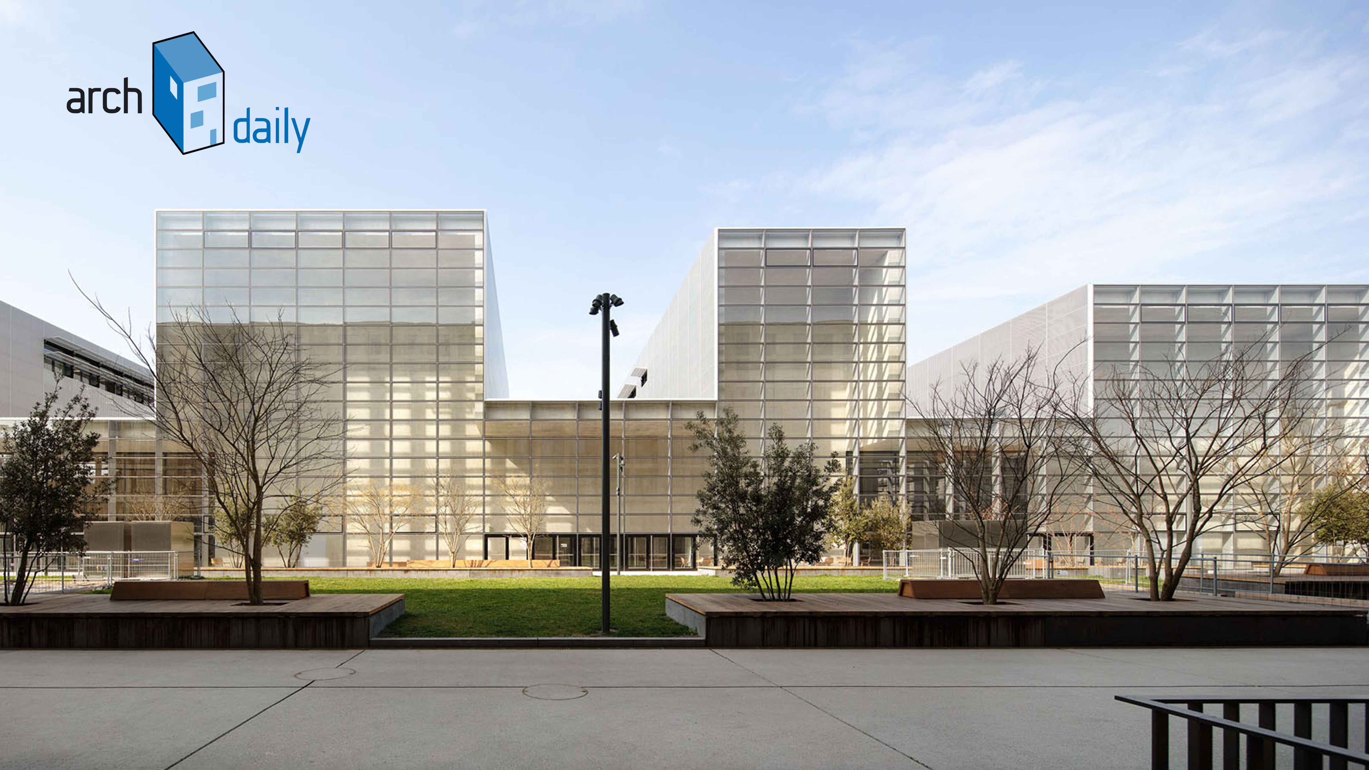 10/11/2021 - PUBLICATION  ArchDaily parle de notre projet du Théâtre de la Nouvelle Comédie de Genève.