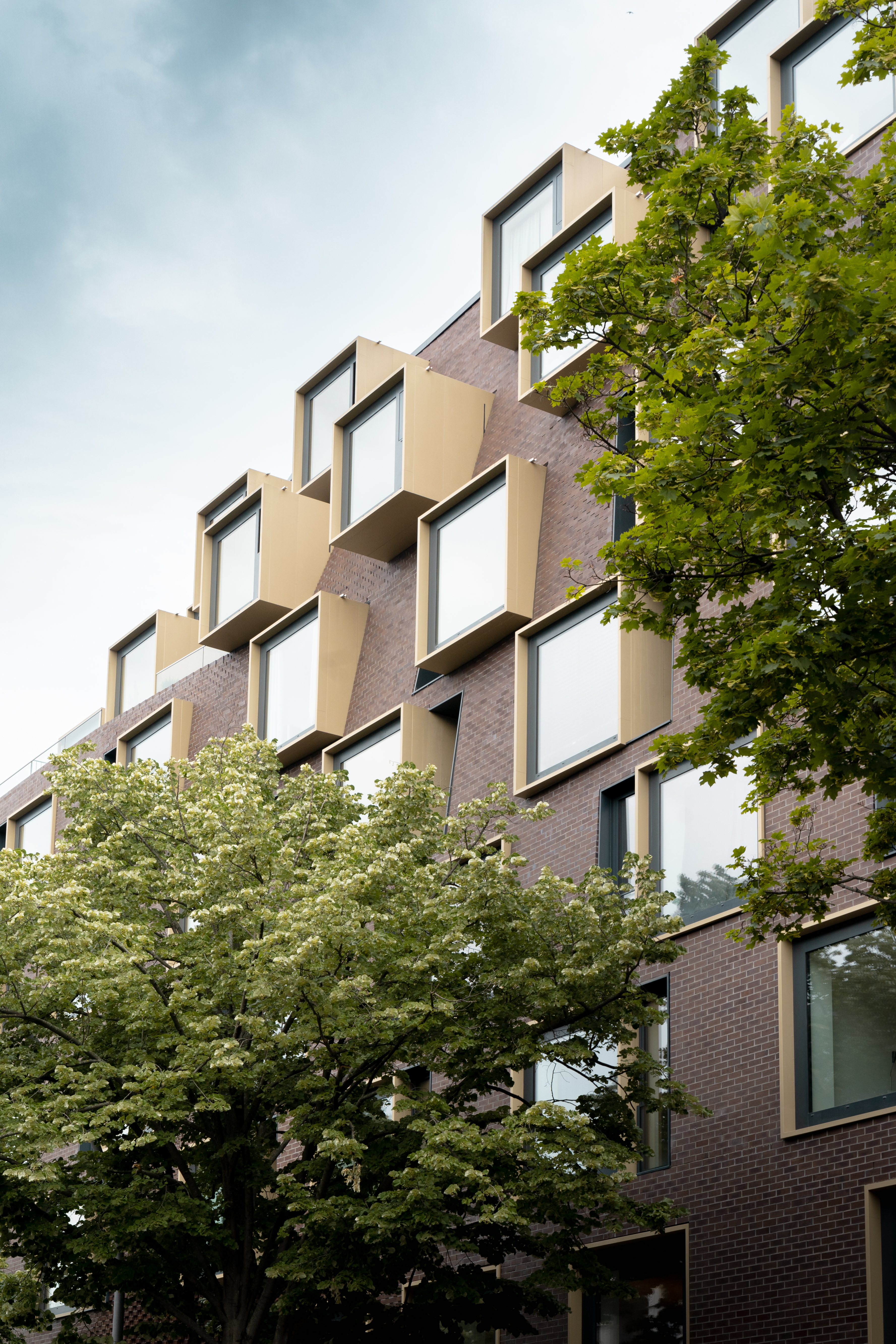 BRICKS . GRAFT . BERLIN