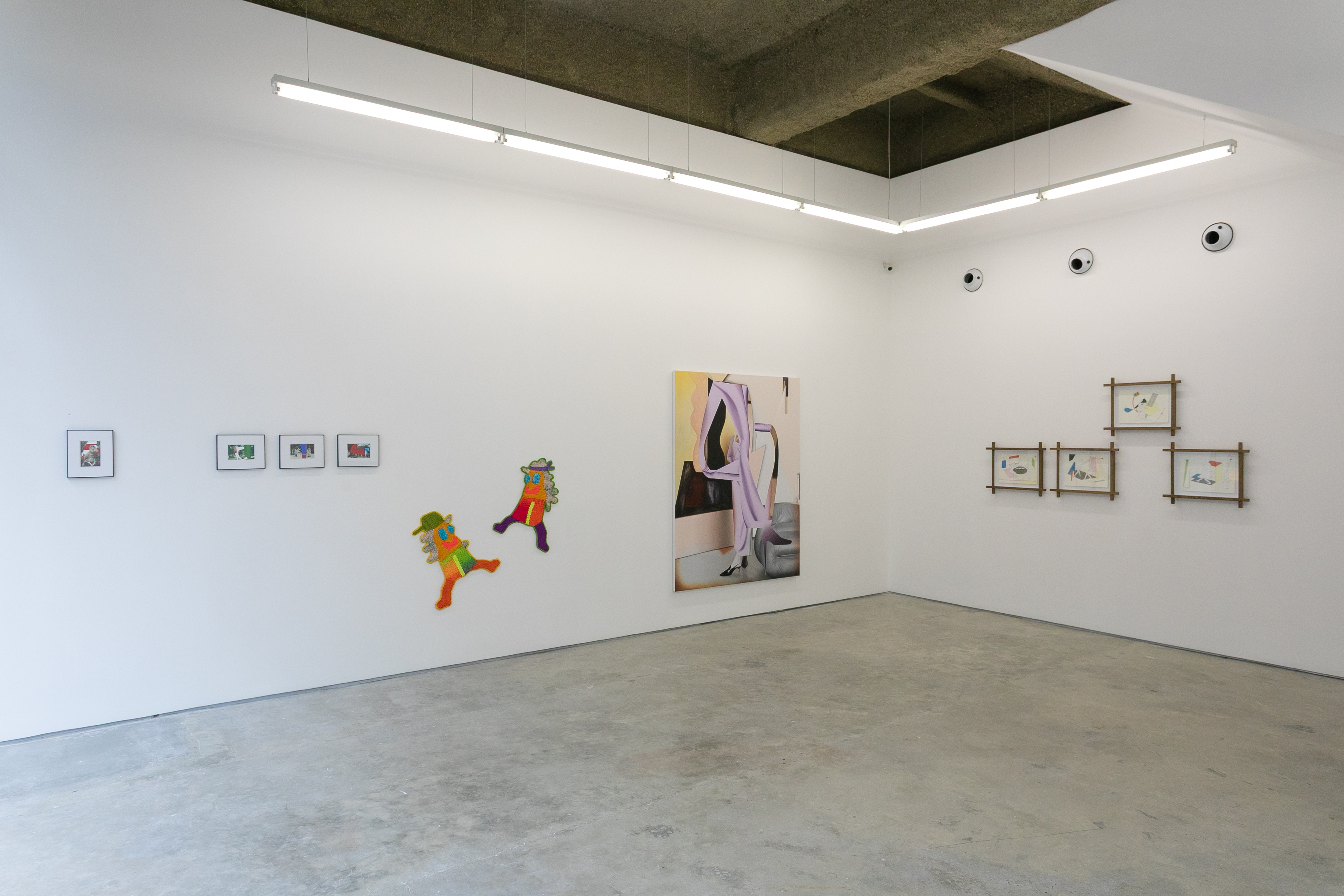 DEJARSE MOVER : Una exposici&oacute;n a beneficio del Programa Enlaces