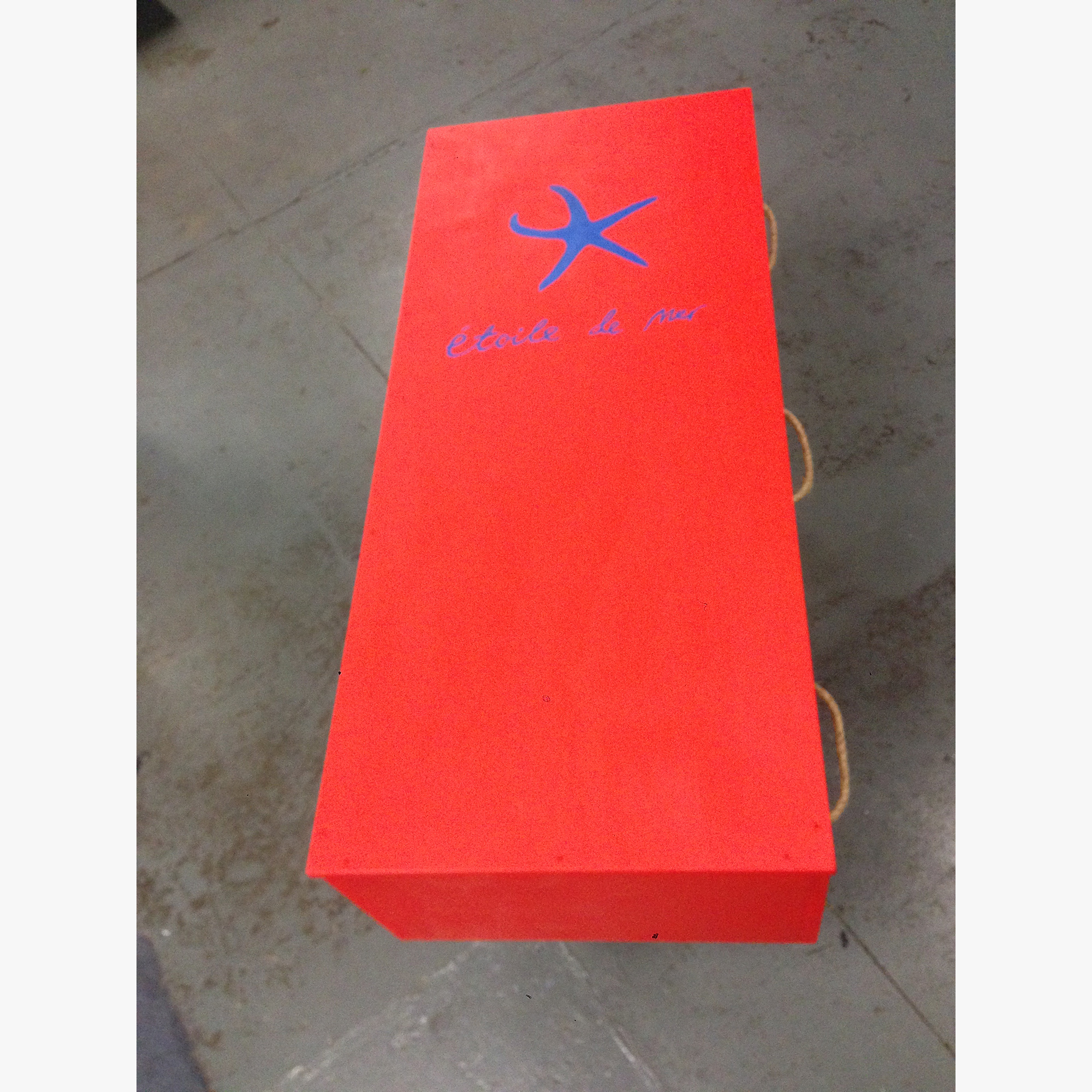 2/6Mother's coffin, 2014