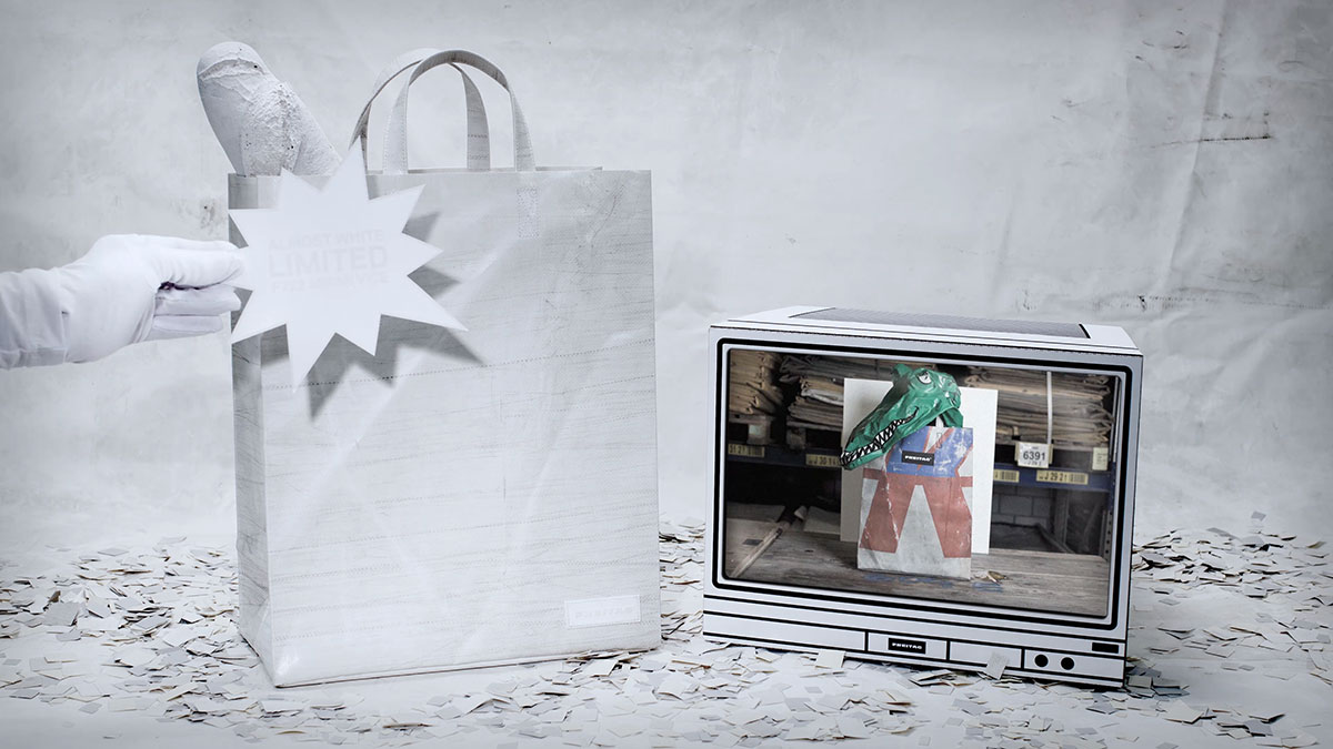 FREITAG (ALMOST) WHITE