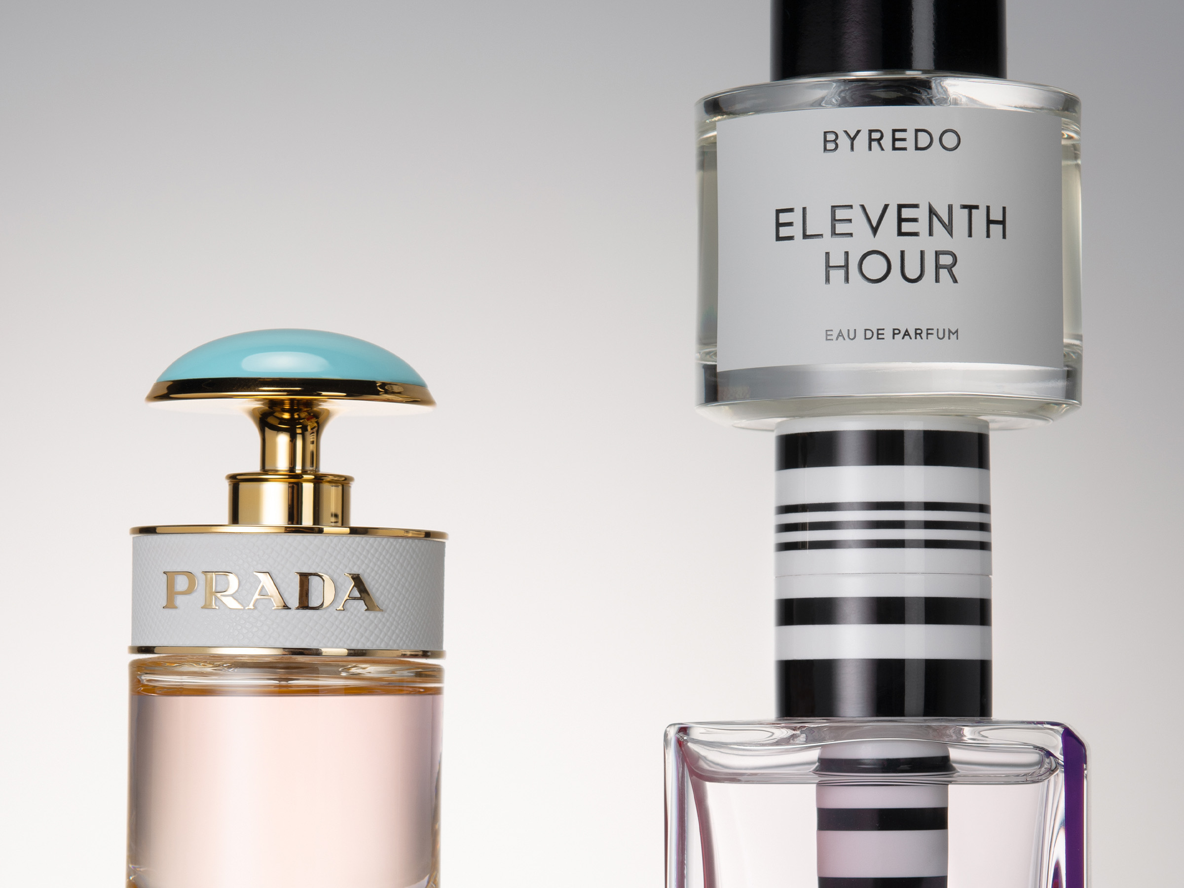 Sonja Gutschera + Leif Osthoff, Flacon, Lipstick, Close Up Beauty, Perfume, Rouge, Cosmetics, Scent, Water, Studio, Still Life, Plexi glass