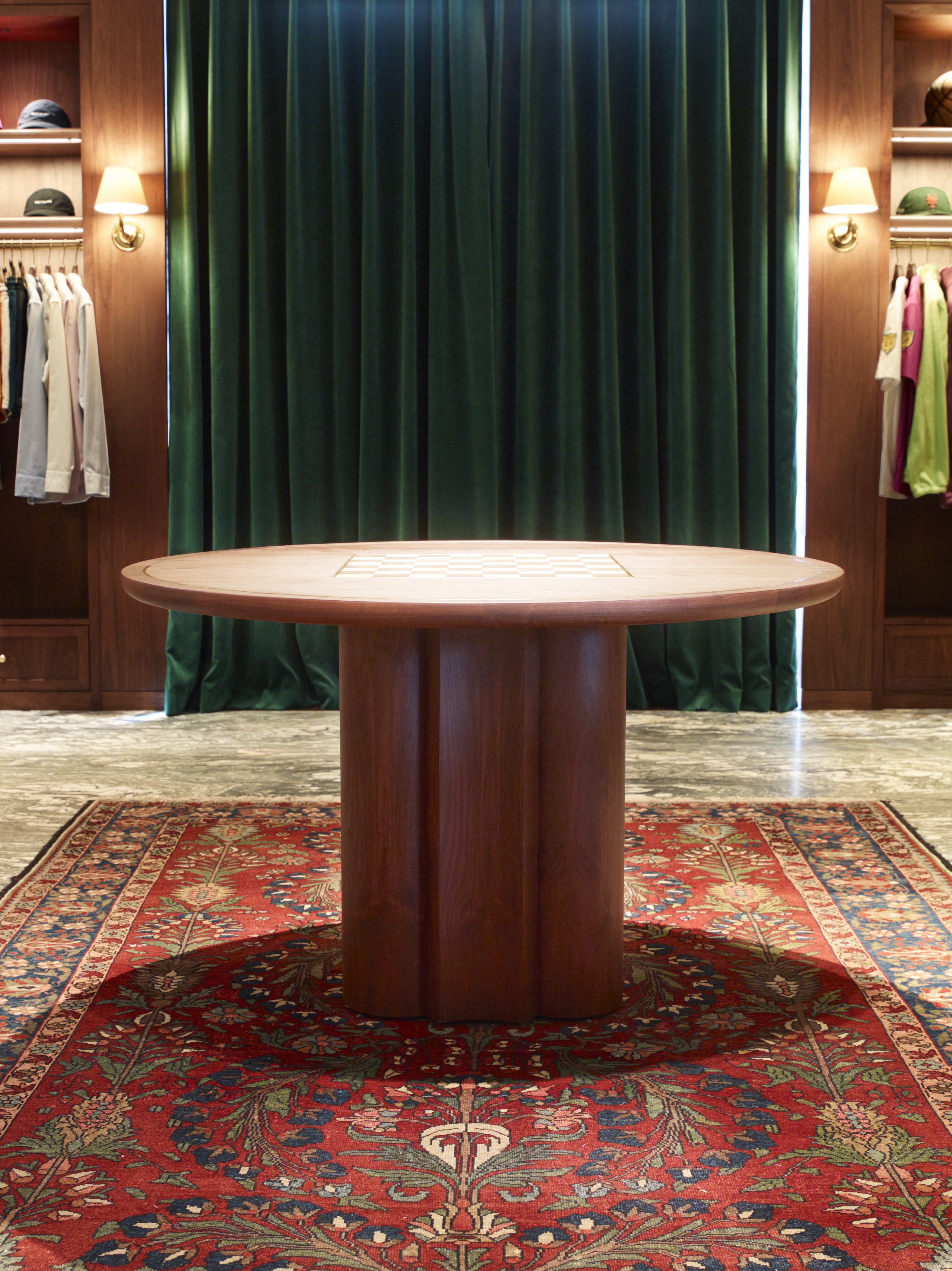 Della Sapienza Table