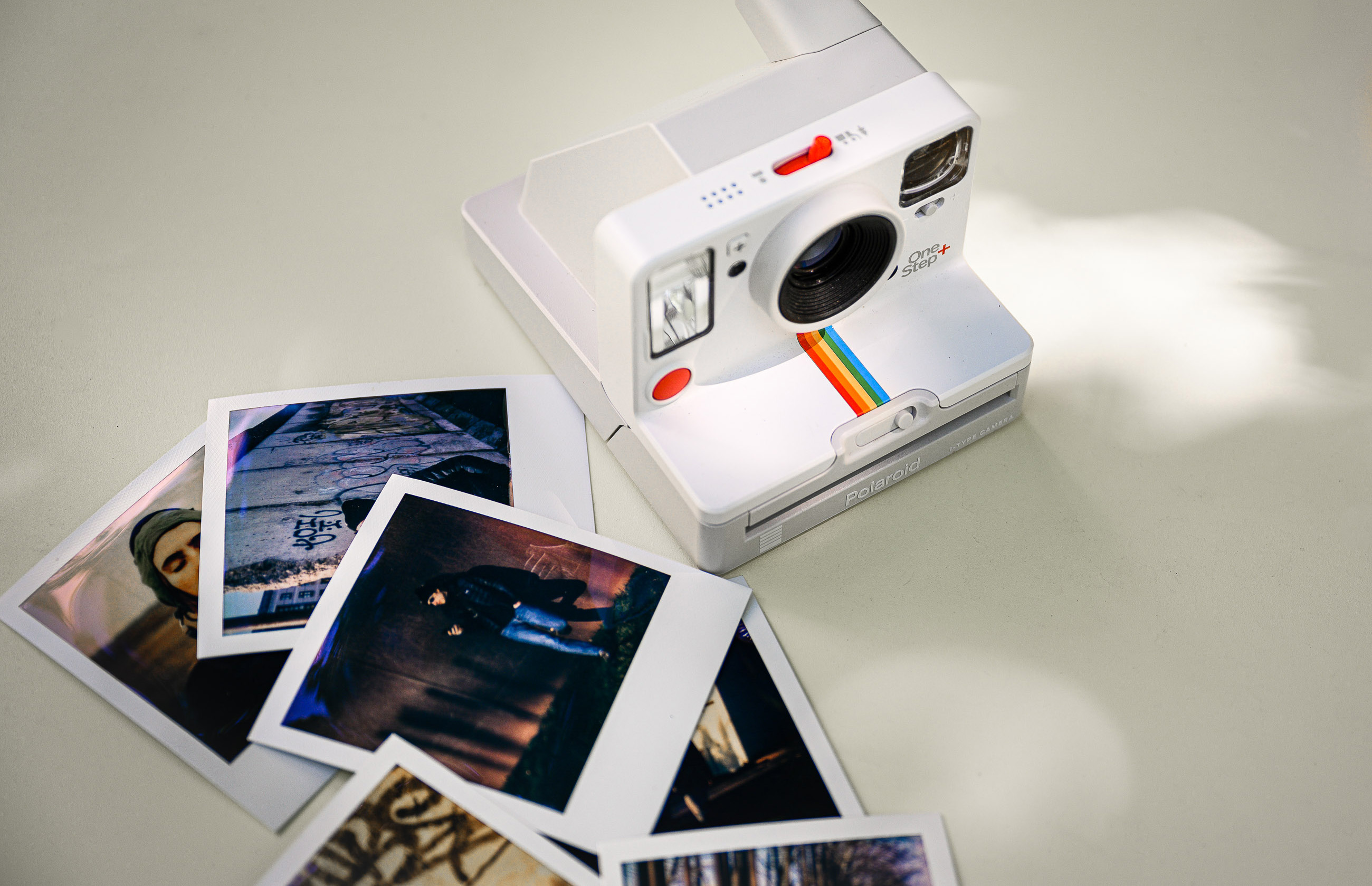 Polaroid OneStep+