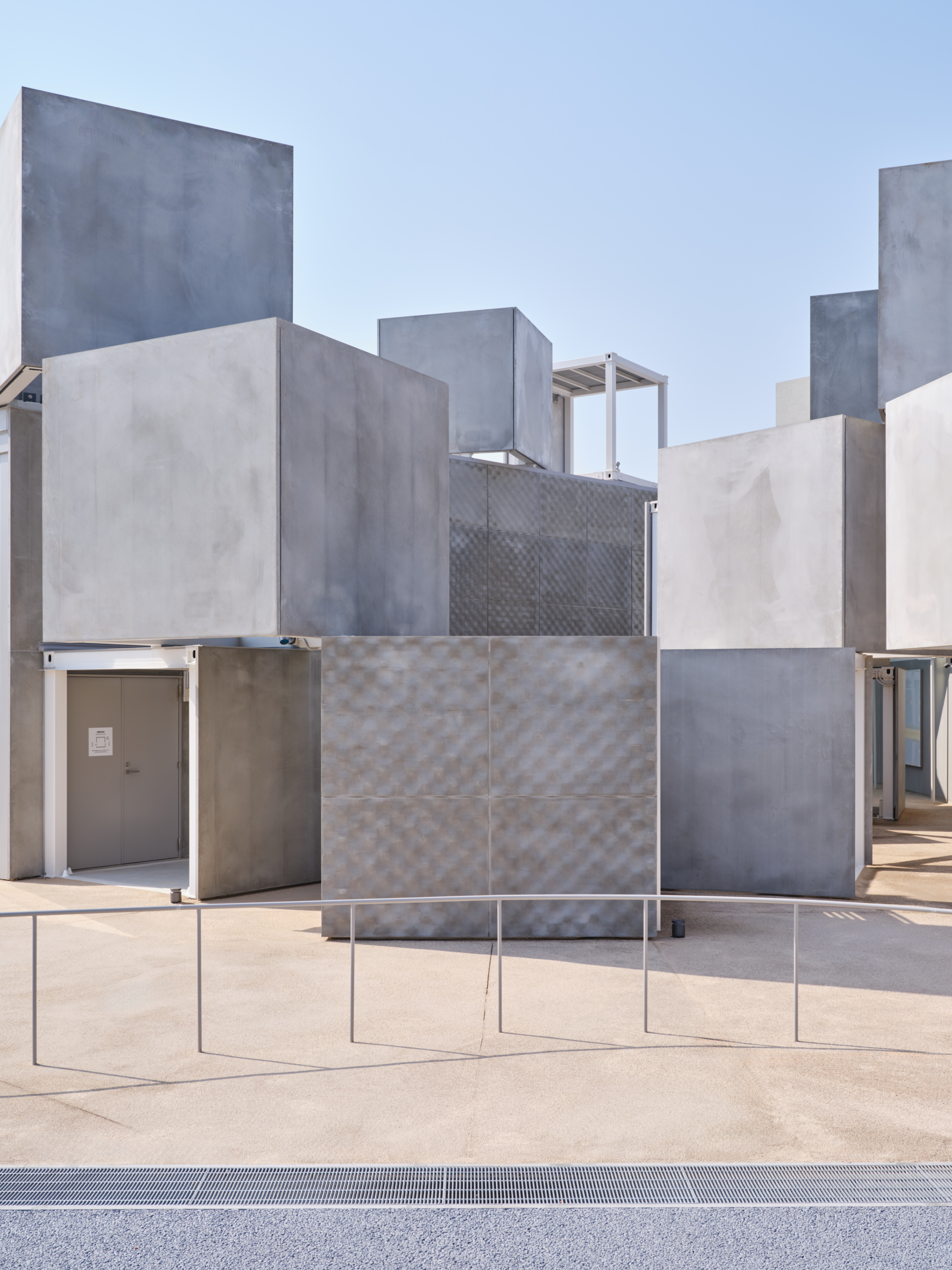 OSAKA EXPO 2025 ピンバッジ　コソボ　大阪関西万博 非売品】大阪関西 万博 EXPO 2025 ミャクミャク ピンバッジ