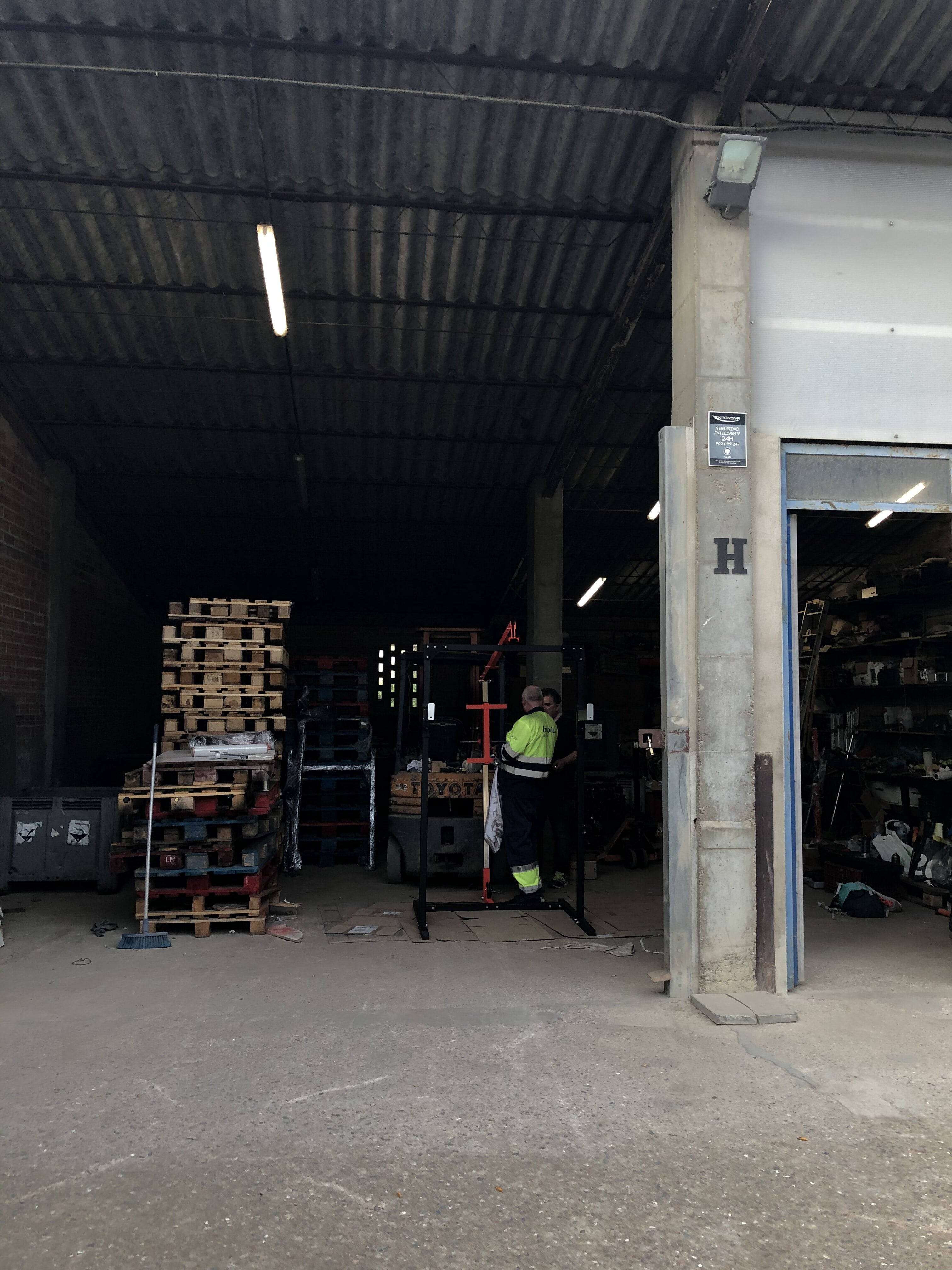 Workshop in Sant Fost where the machines were built.