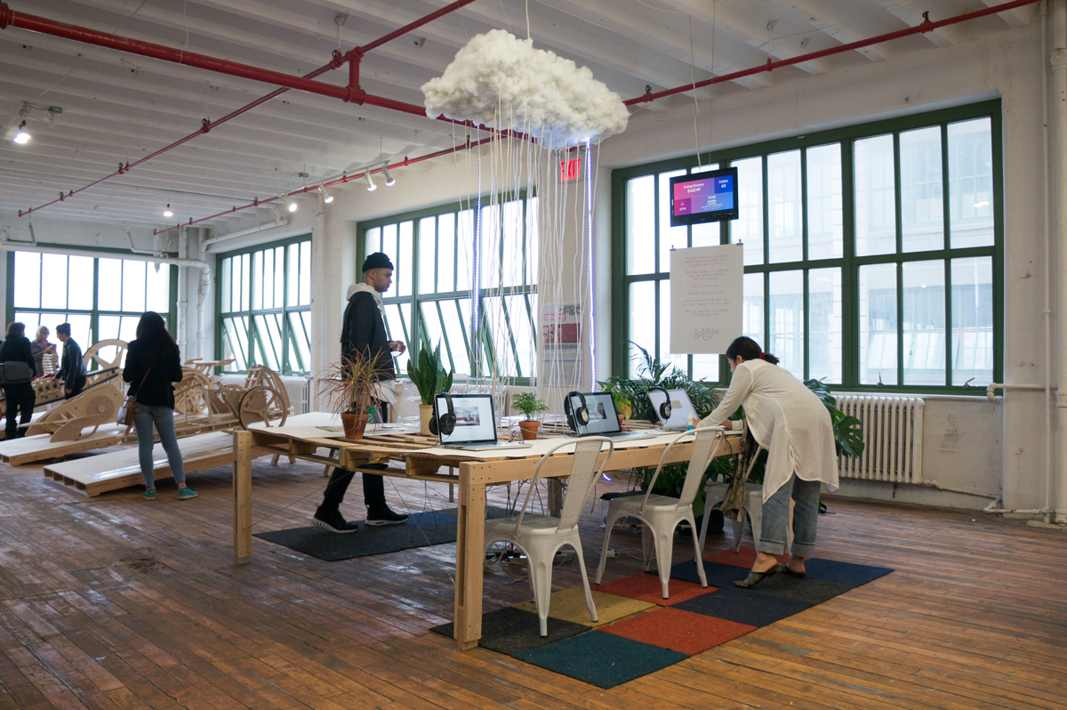 "Datacafe.biz," 2015