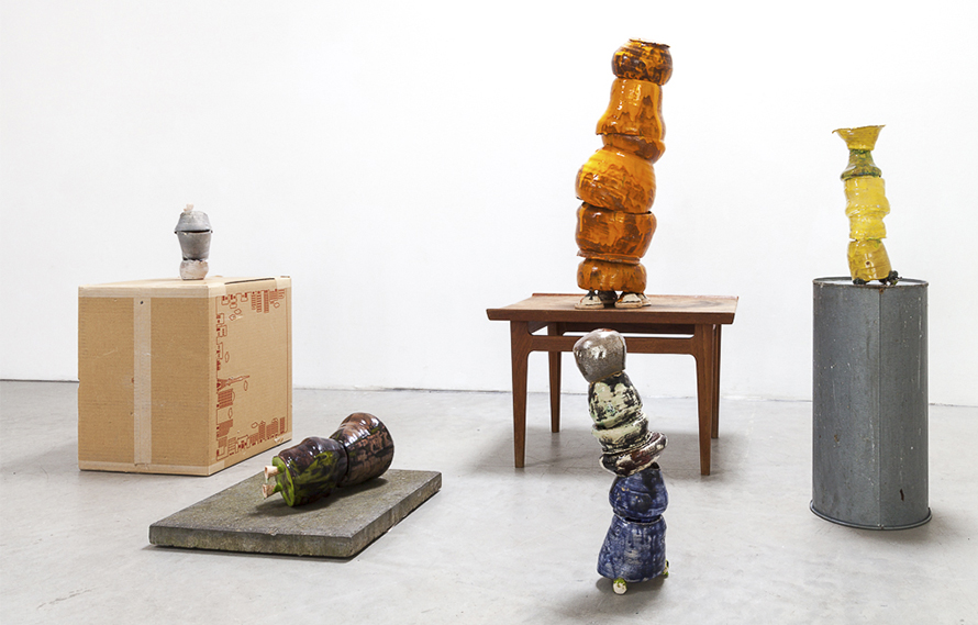 From left to right: Jujuy’s Little Devil, 2017. Enameled pottery, 21 x 9 x 9 cm. Little Devil, 2017. Enameled pottery, 26 x 13 x 13 cm. Orange, 2016. Enameled pottery, 65 x 30 x 35 cm. Coya, 2017.Enameled pottery, 42,5 x 12 x 12 cm. Untitled, 2017. Enameled pottery,  35 x 12 x 12 cm