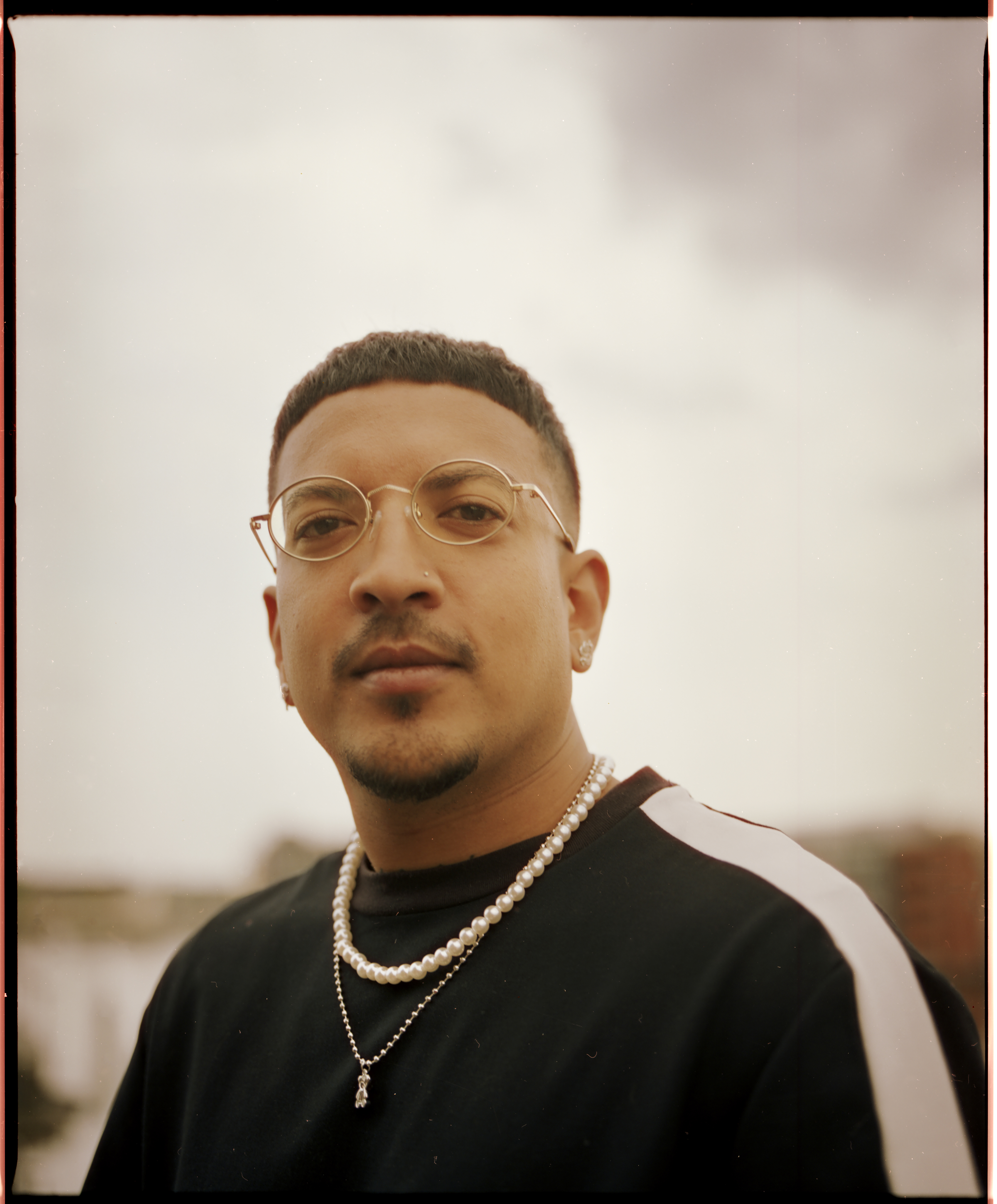 Rocky / LUISTER EENS