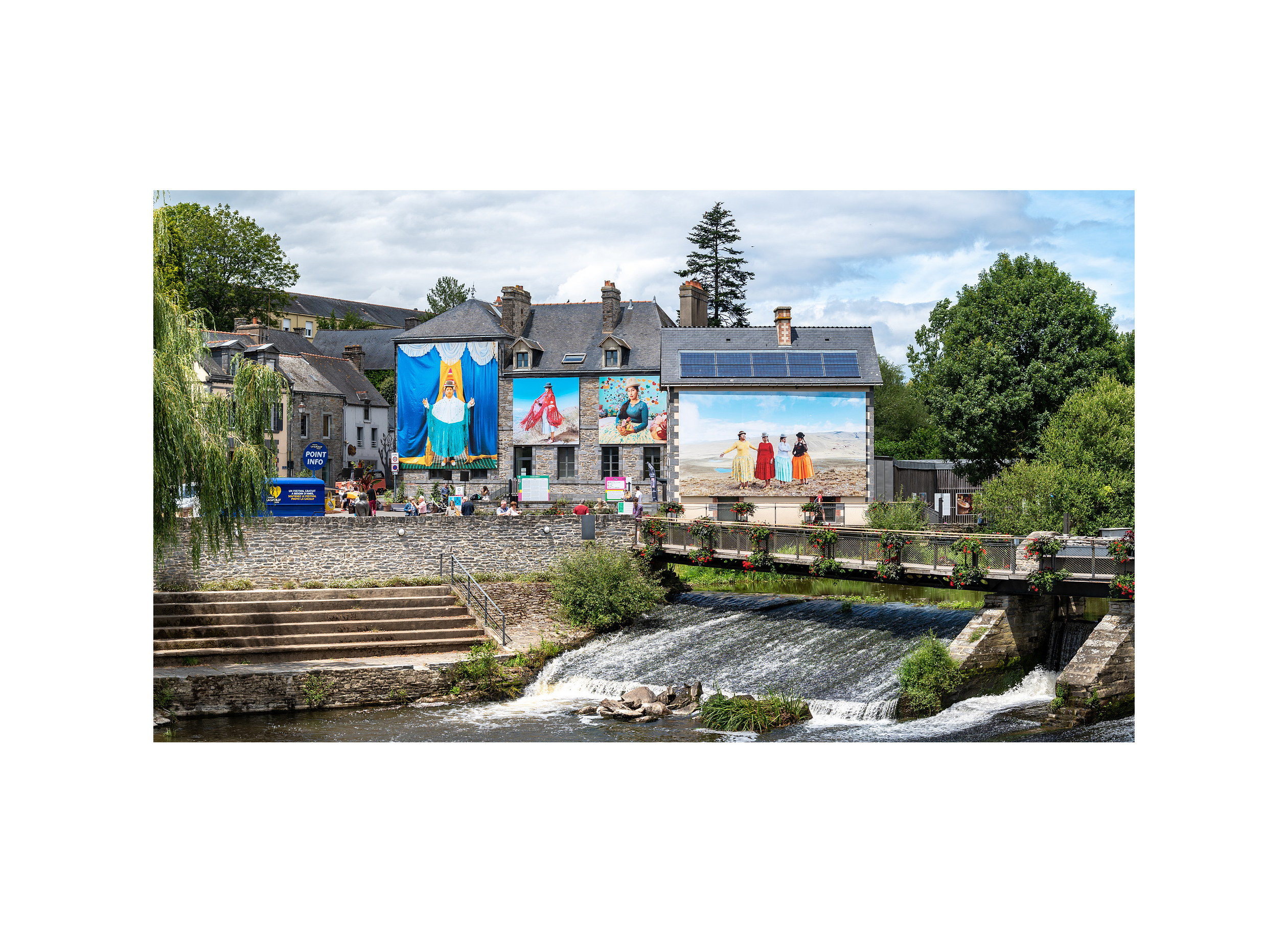 The Flying CholitasFor LightFestival La Gacilly Photo, La Gacilly, France, 2020Index