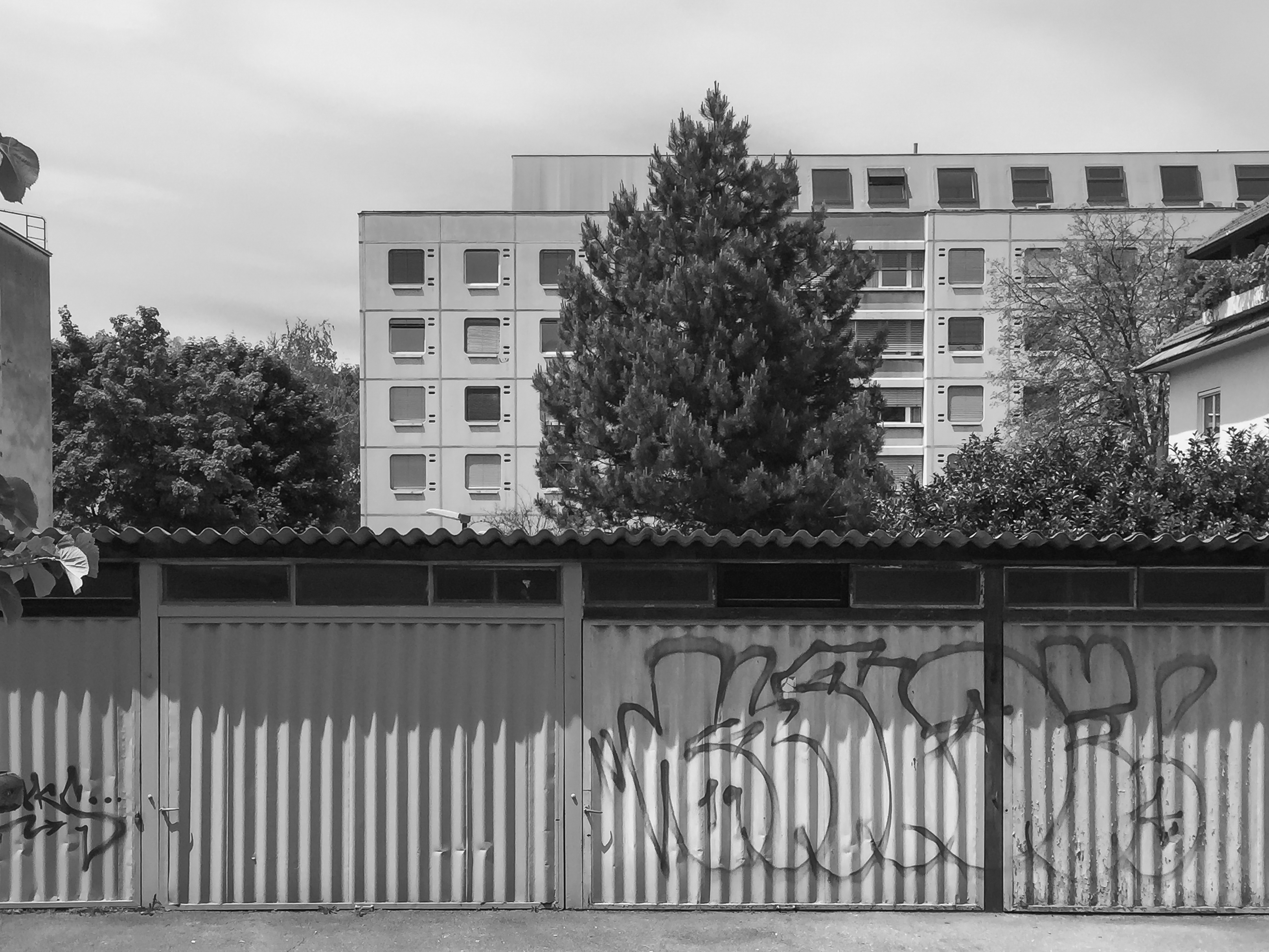 Dija&scaron;ki dom Ivana Cankarja, Ljubljana / Davorina Drolc Ahčin, Majda Pehani, 1980 