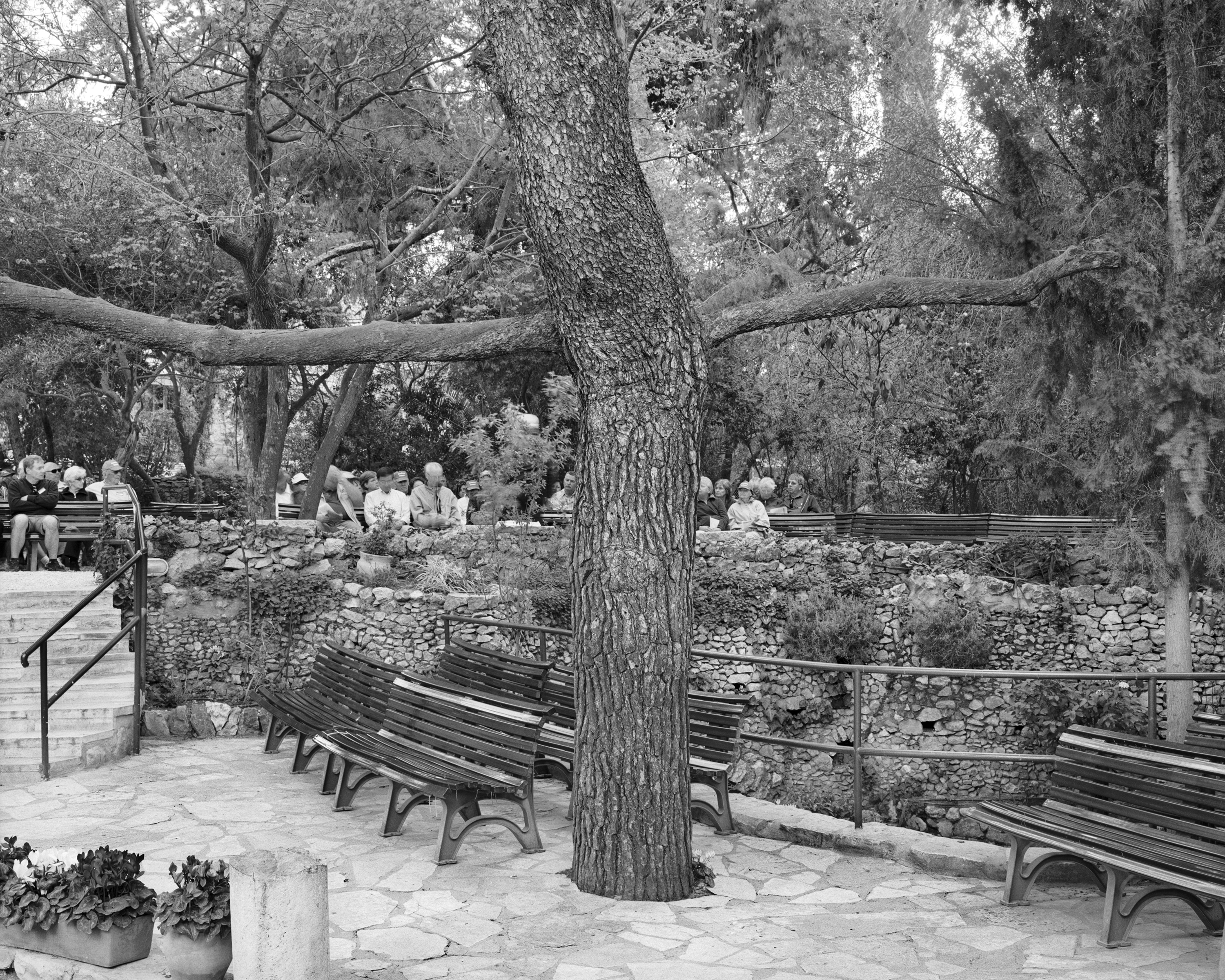 Untitled (Jerusalem), 2011, archival pigment print, 98x120 cm