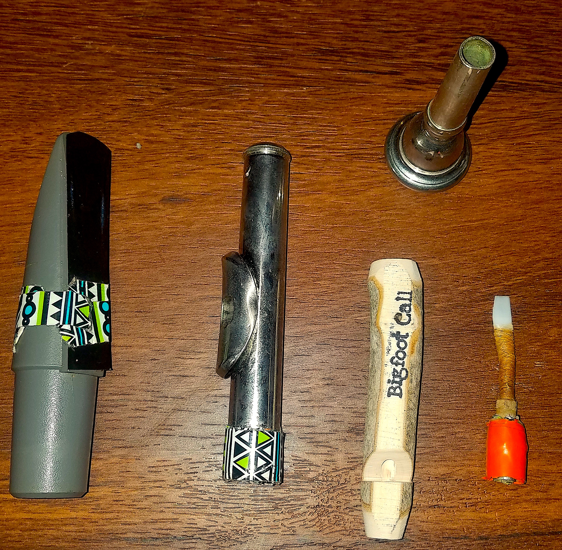 Assortment of reed-ish things to add to normal and not=normal horns. The baritone mp has Xray material reeds that sounds like animals in disgusted mode and can flap like a mud river. the flute head works great as I could never figure out a real one and the double reeds is great for two horn sound while still playing double handed. all of these work best on my staple normal alto. whole kit started maybe 2016ish