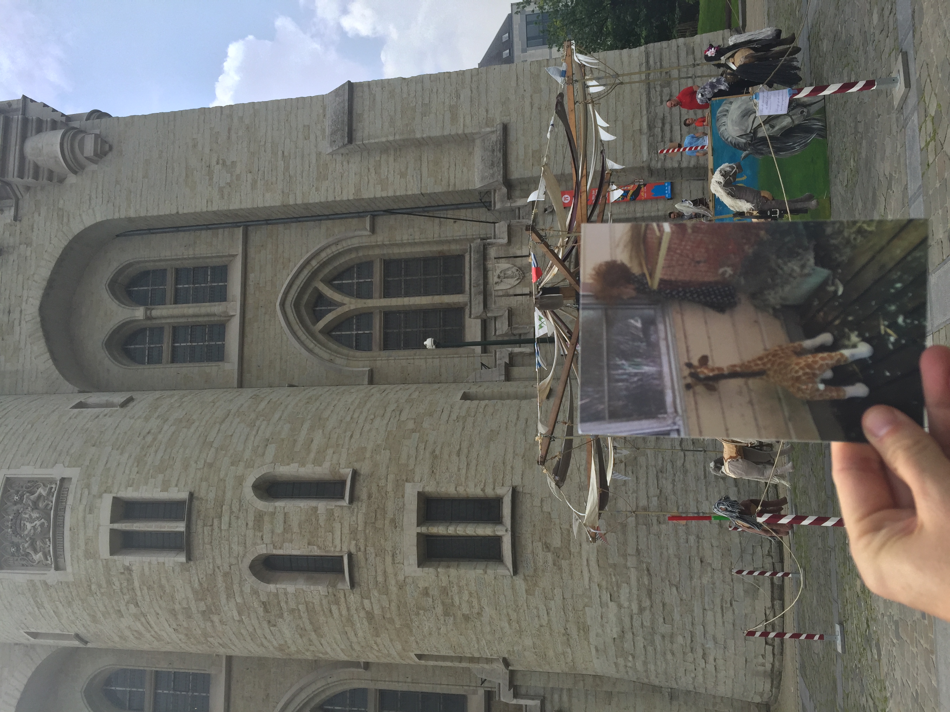 I left this card near a small merry-go-round in Brussels.