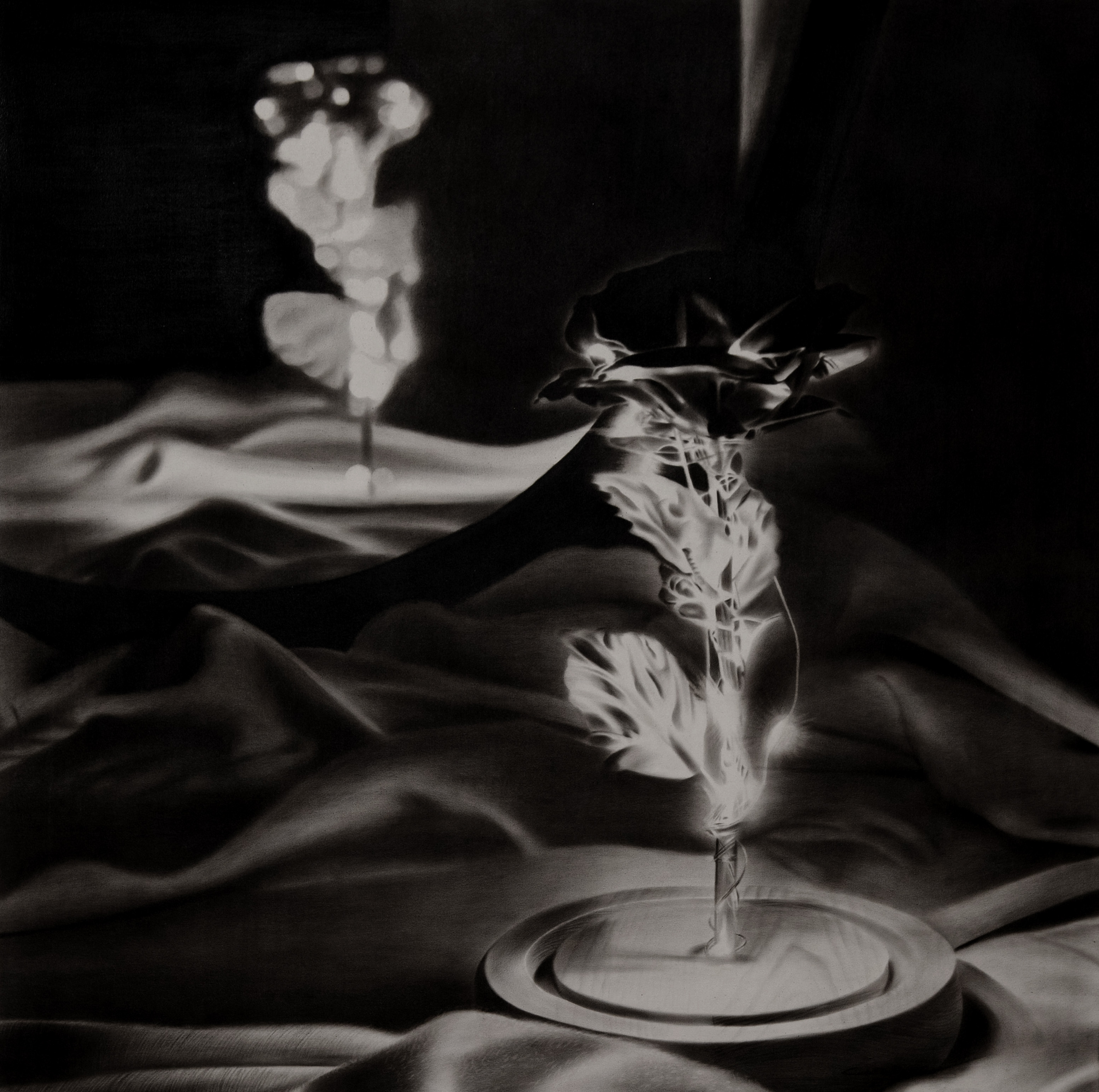 Mirror | 2022 | Charcoal on canvas | 100 x 100 cm