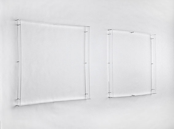 1990   I   untitled   I   tensioned glass   I   80 x 195 x 7 cm