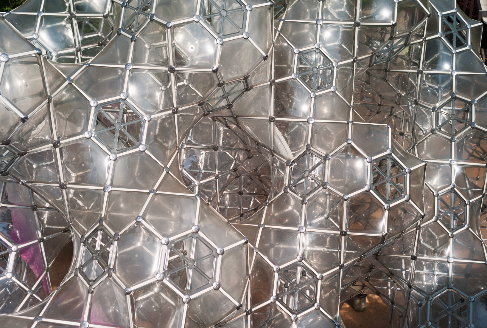 Curved Space Diamond Structure