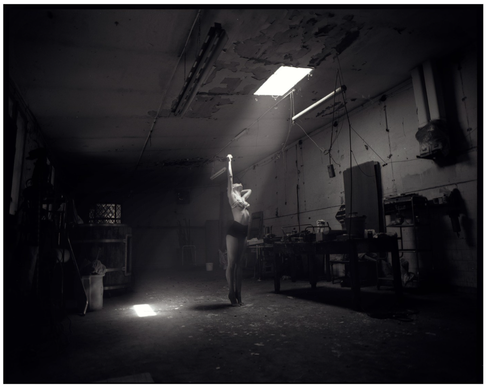 fine art nude photography  medium format nude study  artistic nude on film  Barenik fine art project  intimate portrait on film Niccol&ograve; Barone Pentax 67II