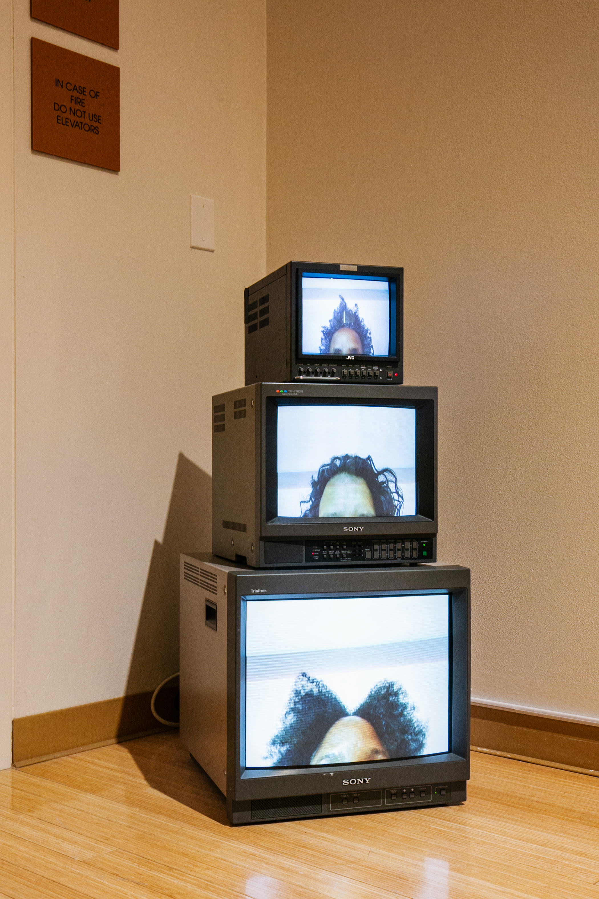 w/ Adrian Aguilera + Tammie Rubin, mountain / islands / peaks, 3-channel video 2019. Photo credit: Jeanette Nevarez 