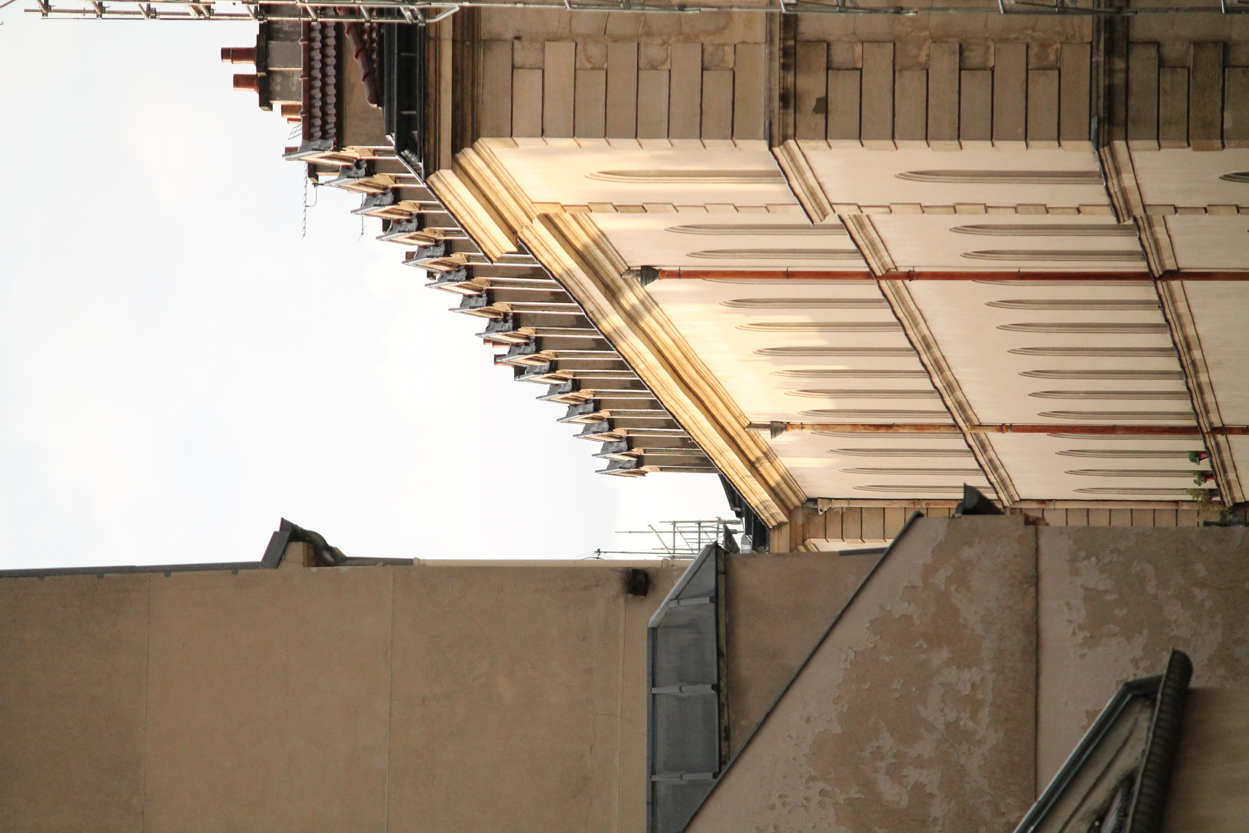 Gouttières rouges - 05.23