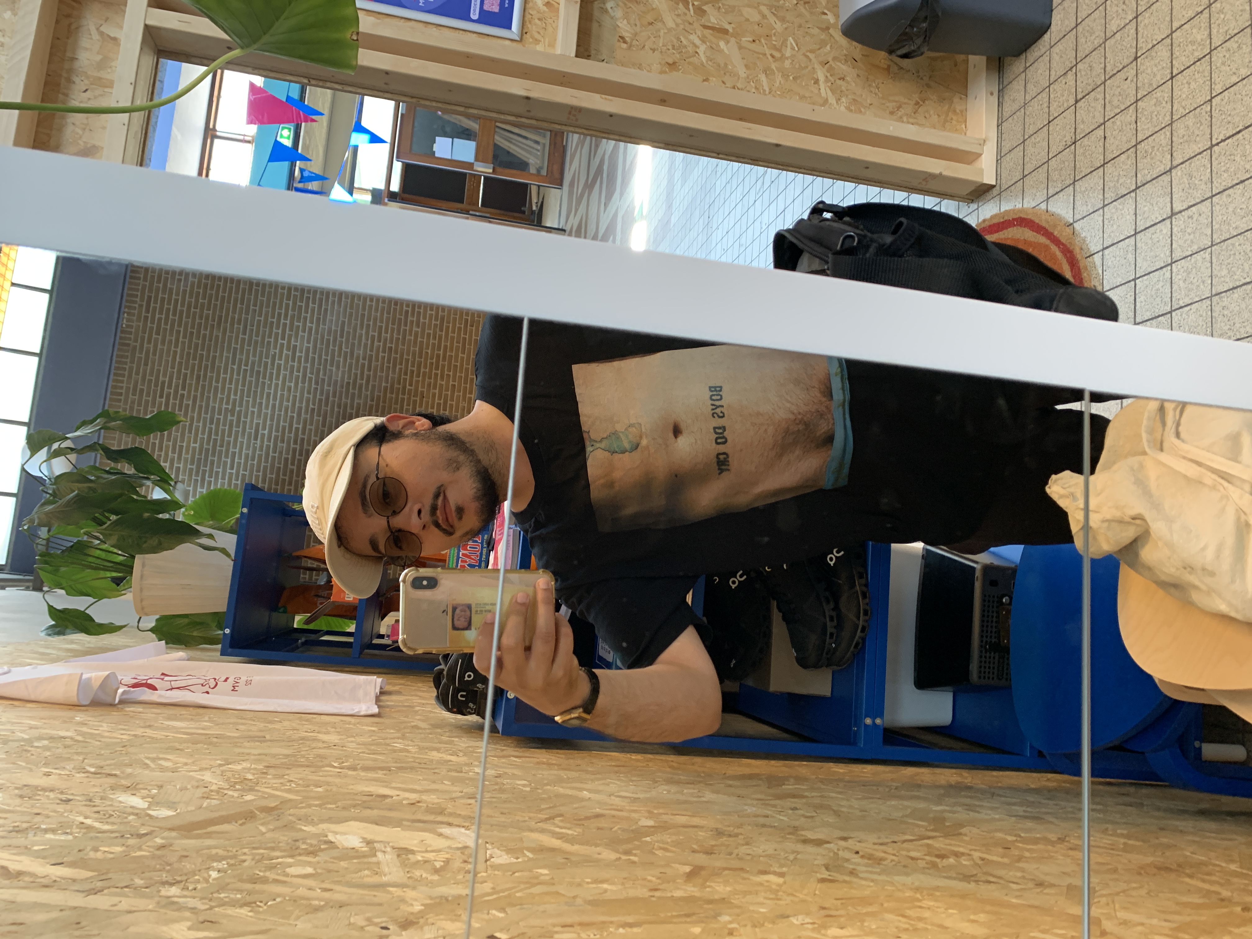 Size L worn by myself