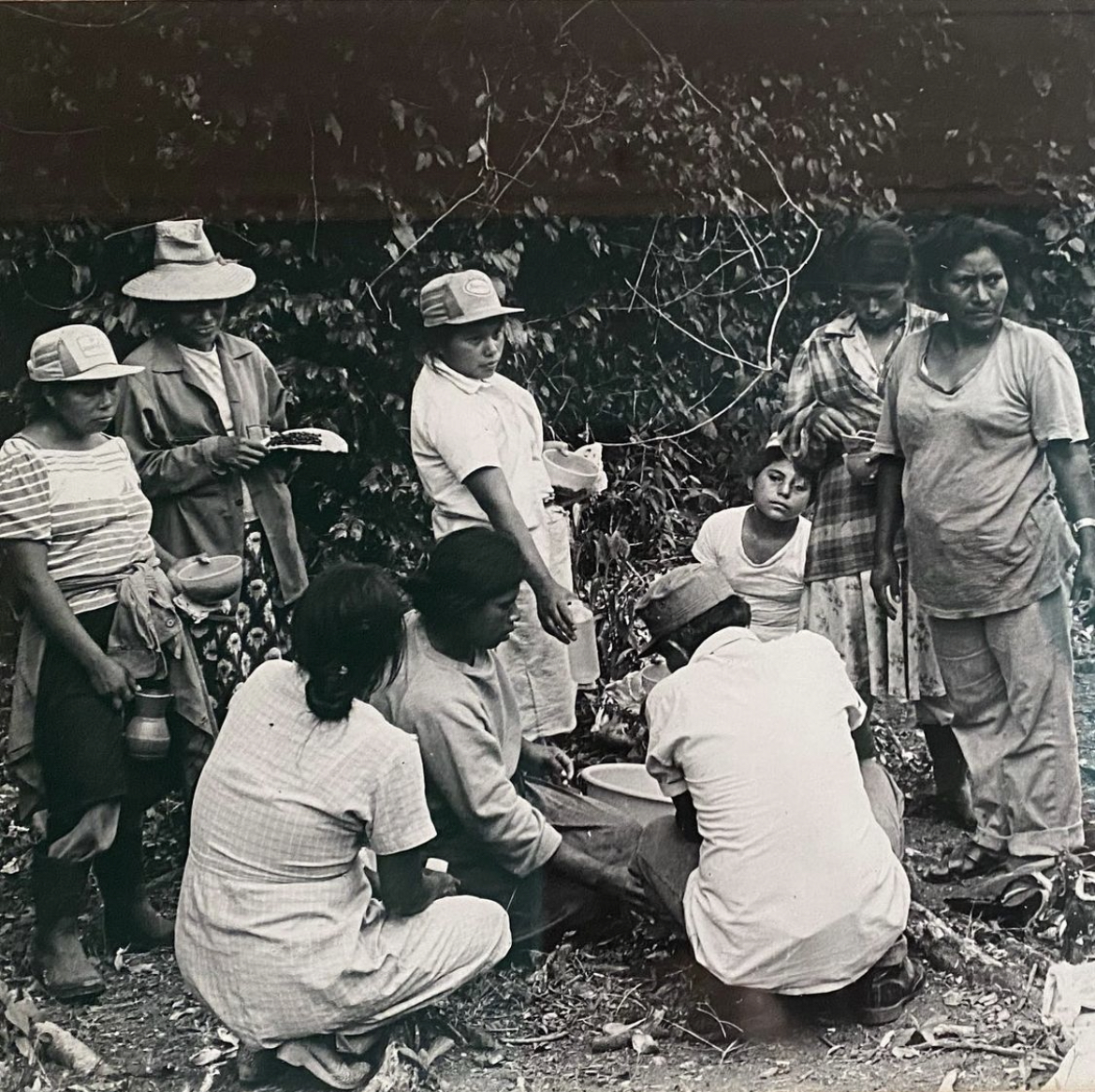 revolutionary farmers in nicaragua, c. 1980. credit: aminta zea