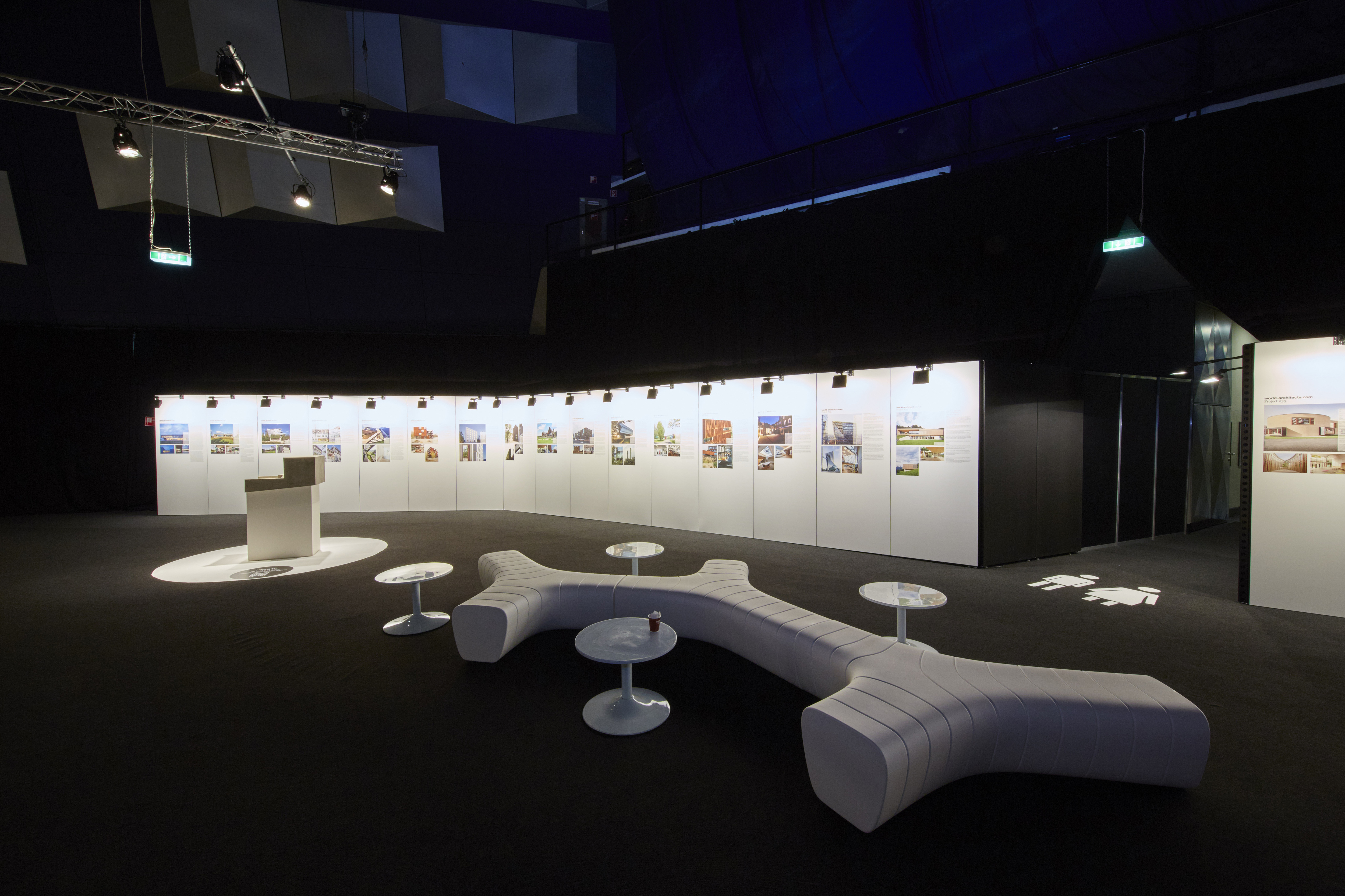 02/10/2015 - EXPOSITIONFRES est exposé parmi une sélection de 50 architectes internationaux dans le cadre du salon itinérant architect@work. Exposition organisée par world-architects.com. Après une première escale à Vienne, le salon se tiendra du 7 au 8 octobre 2015 au Zenith Halle à Munich